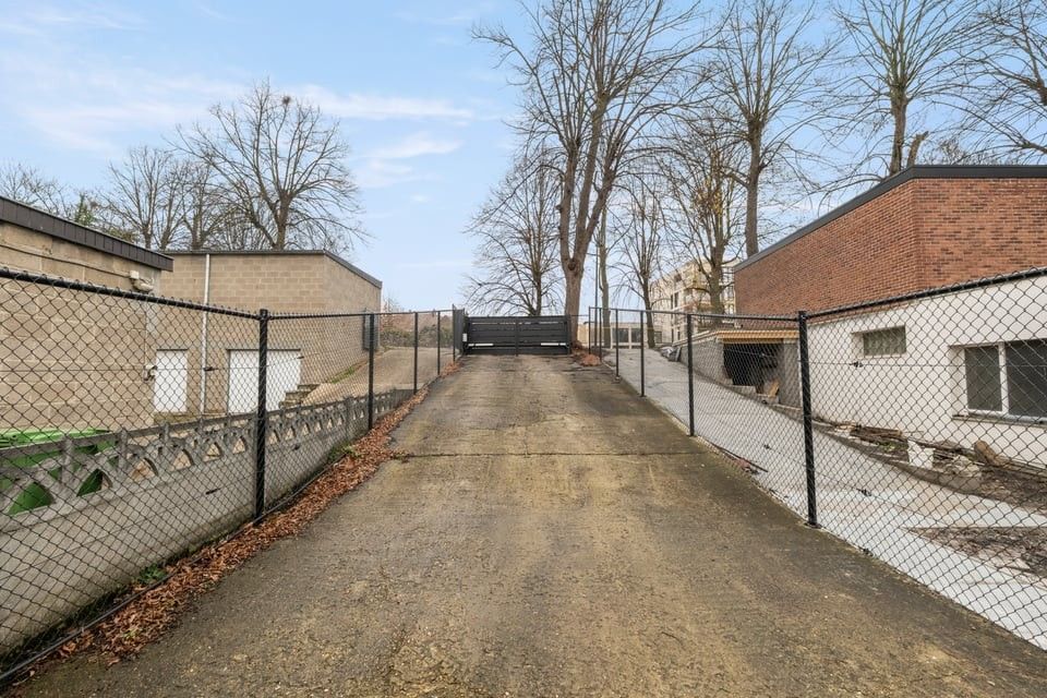 Charmant handelshuis op toplocatie in het hart van de Tongerse winkelstraat foto 30