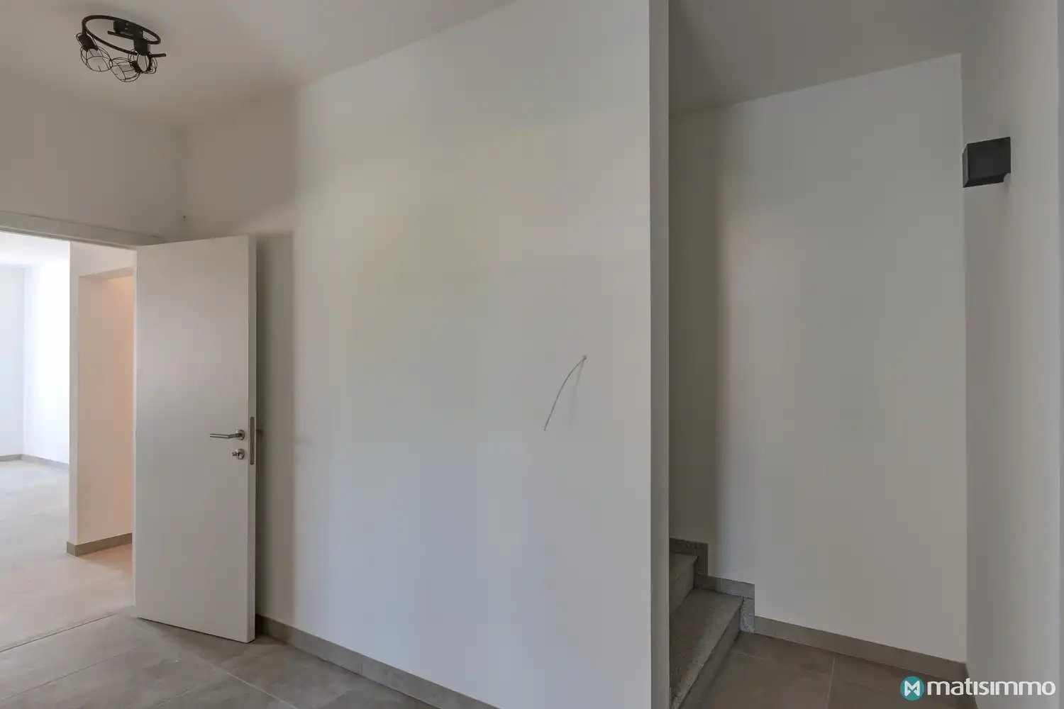 RECENTE ENERGIEZUINIGE GEZINSWONING GELEGEN OP EEN ZEER RUSTIGE LOCATIE TE RIEMST foto 12