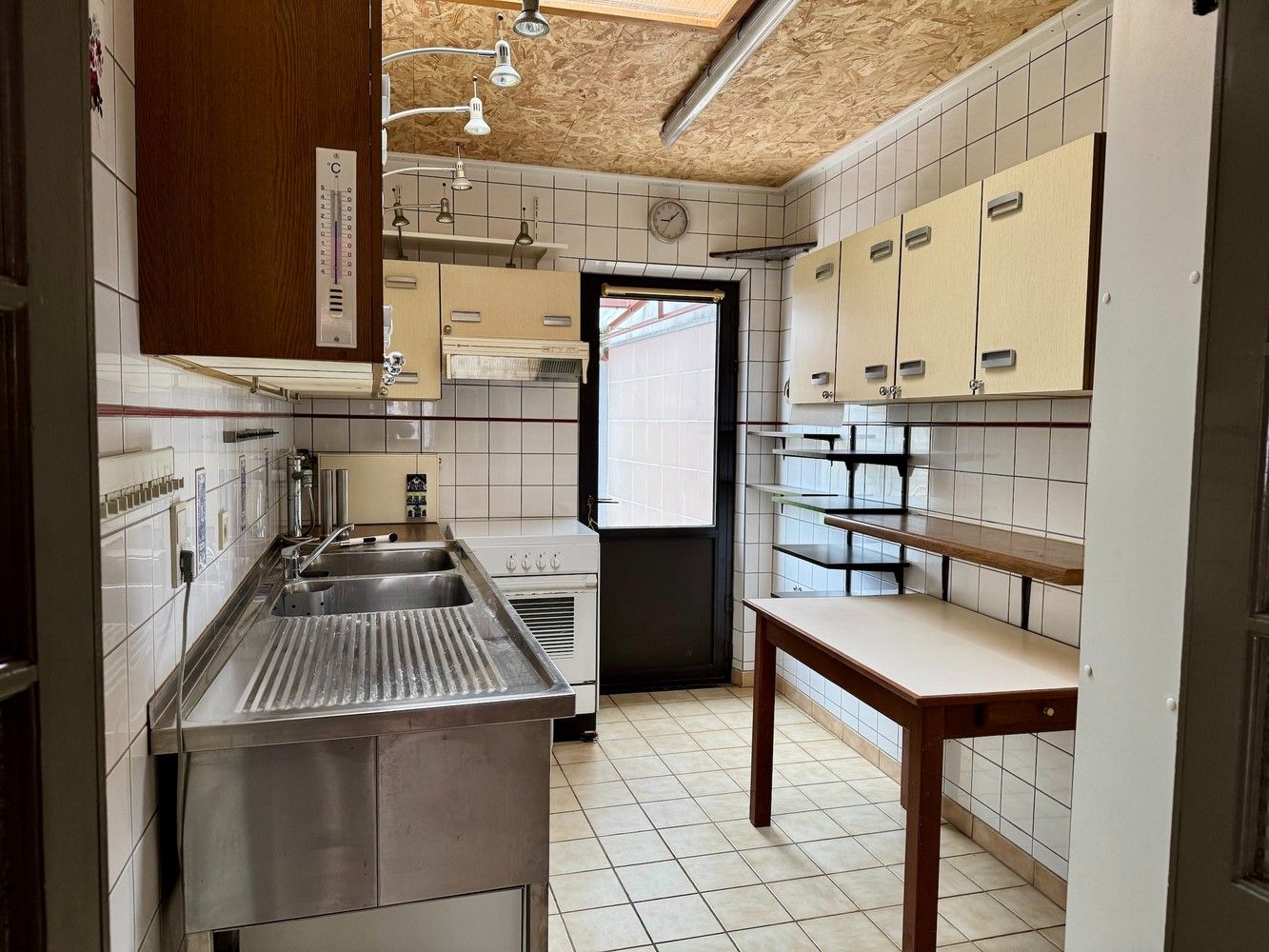 Goed gelegen rijwoning met tuin foto 7