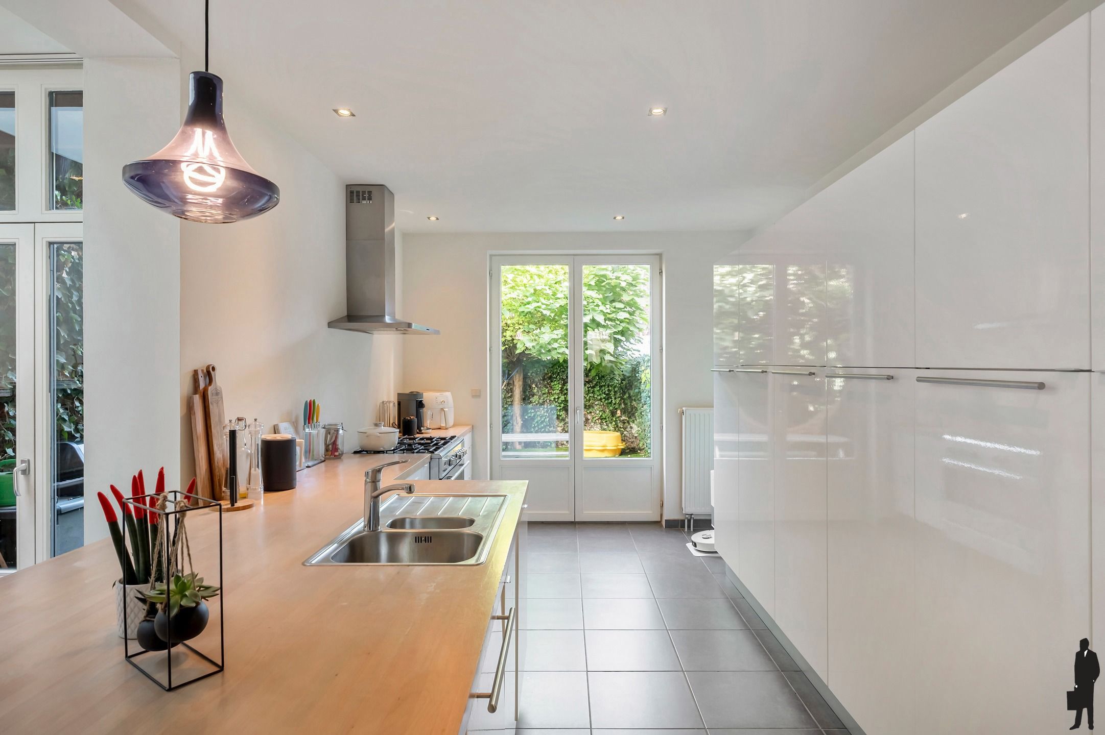 Instapklare burgerwoning met ruime tuin foto 5