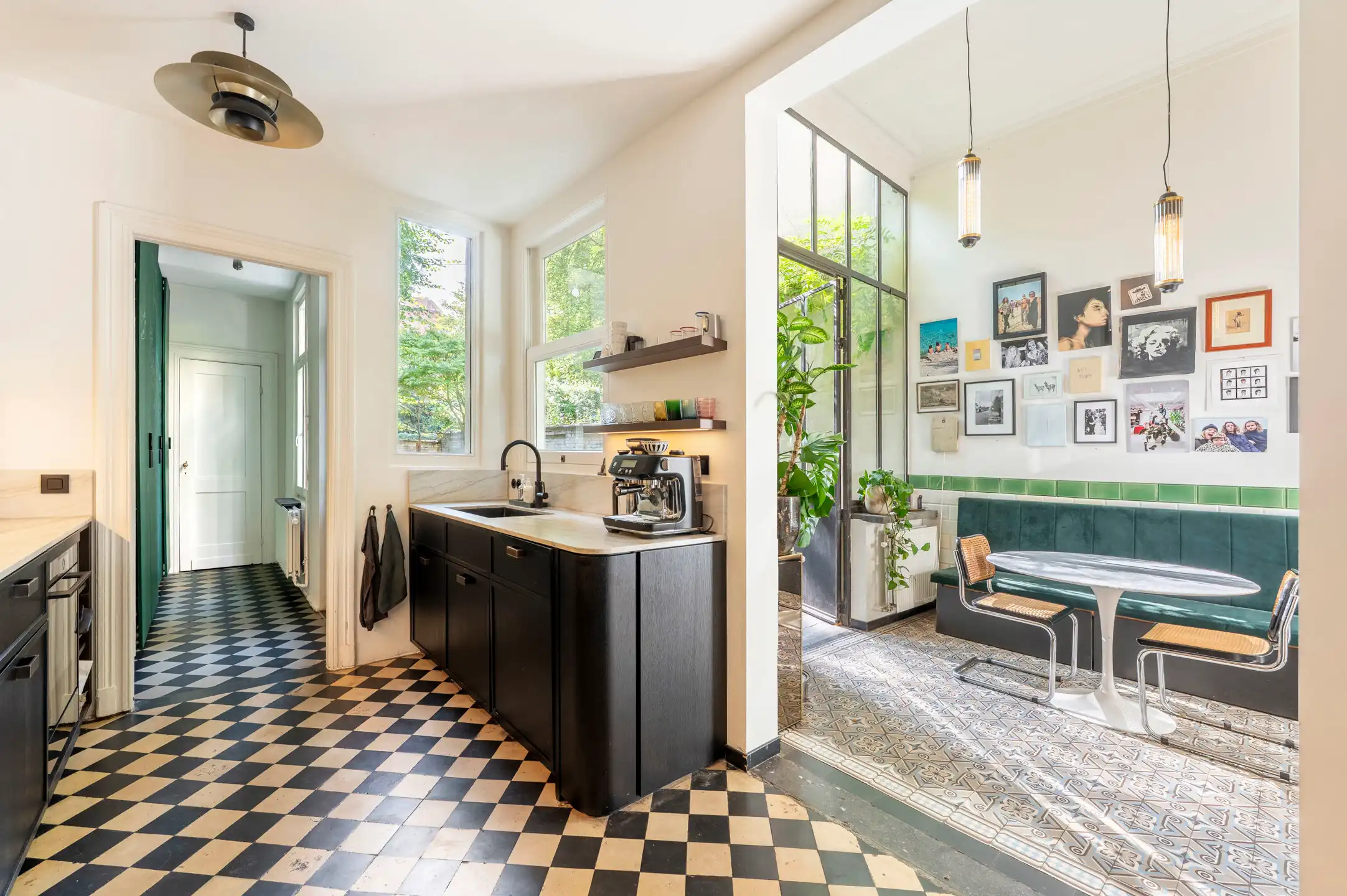 ANTWERPEN HARMONIE. Herenhuis met karakter, tuin en parking! foto 7