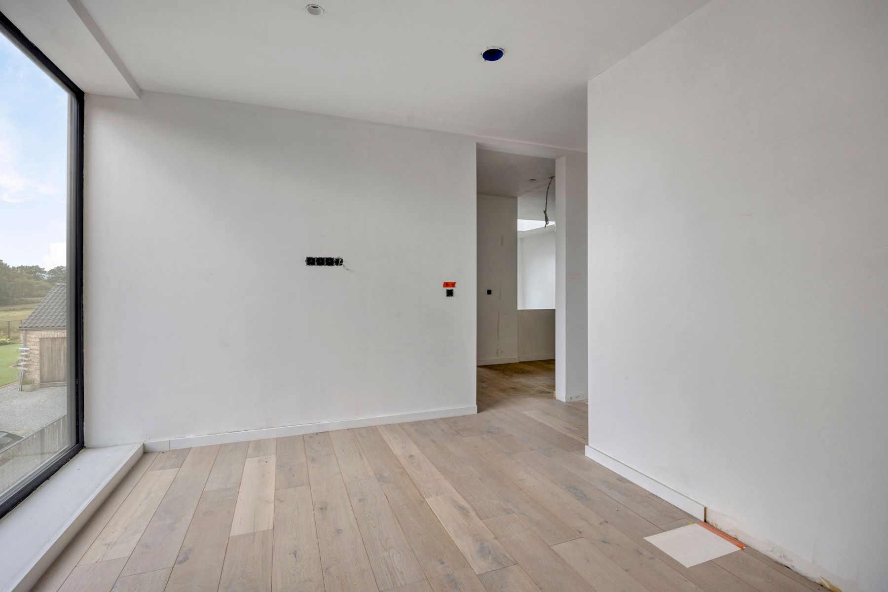 Moderne nieuwbouw villa met strak design – nog verder af te werken naar eigen smaak! foto 38