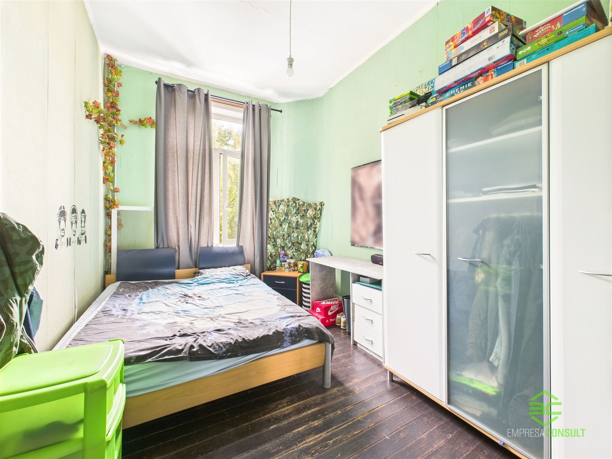 Ruime te renoveren stadswoning met 4 slpk in het centrum! foto 10