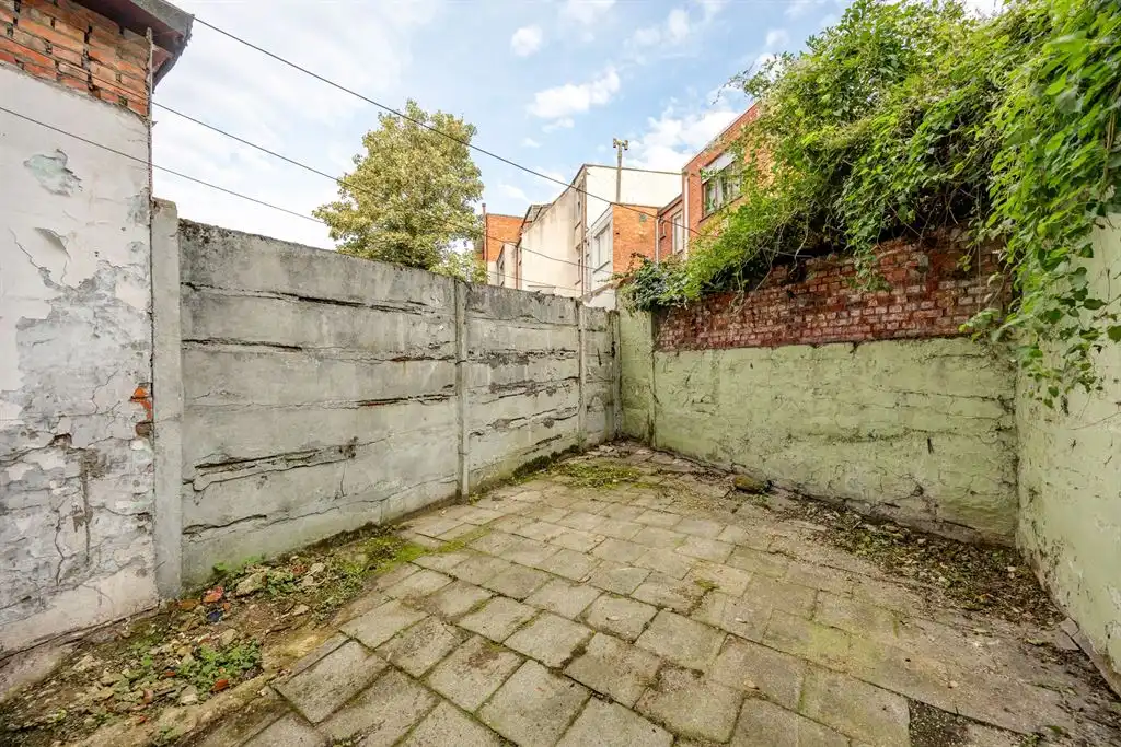 Riante te renoveren woning  foto 8