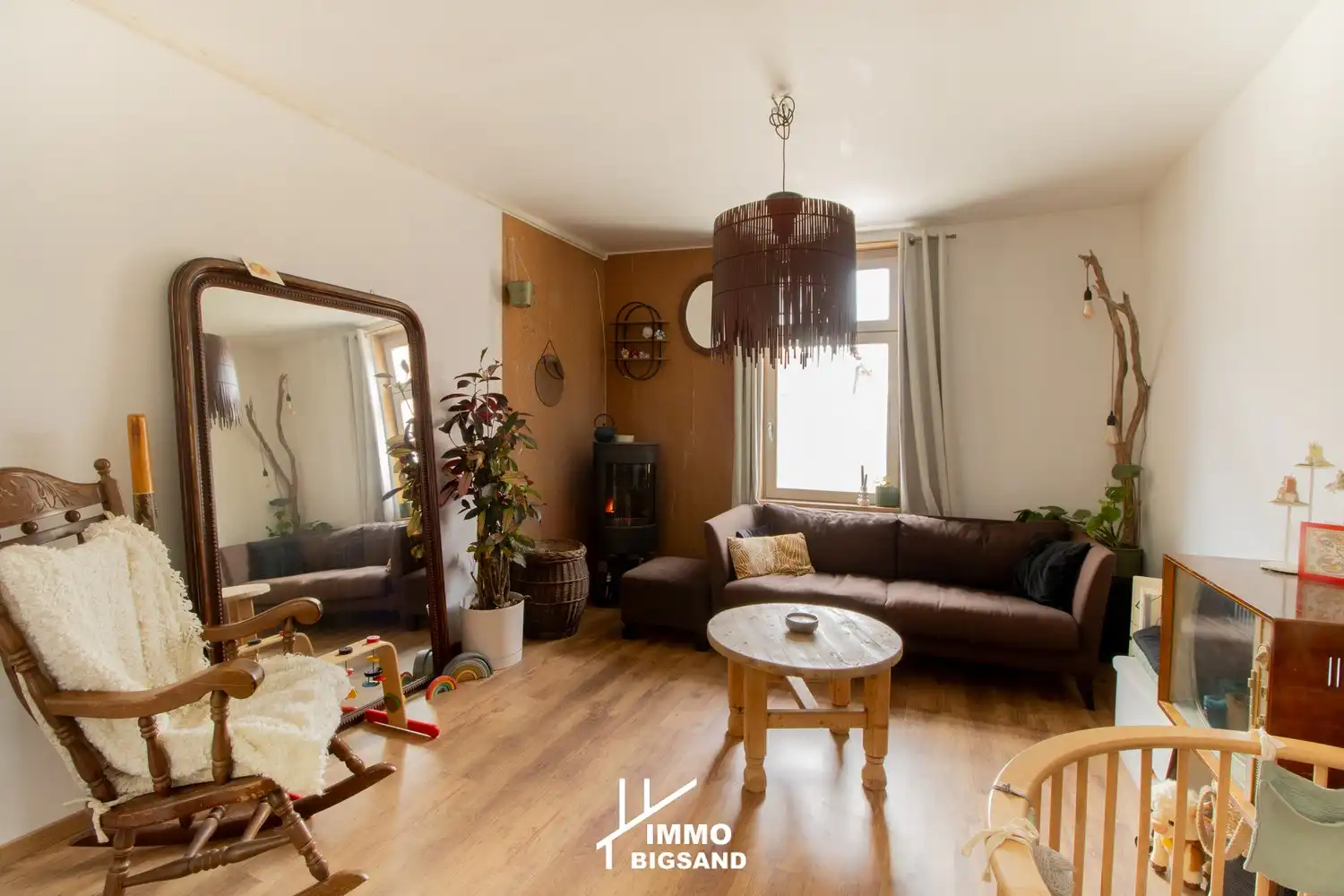 Karaktervolle woning met 5 slaapkamers met grote bosrijke tuin te koop foto 8