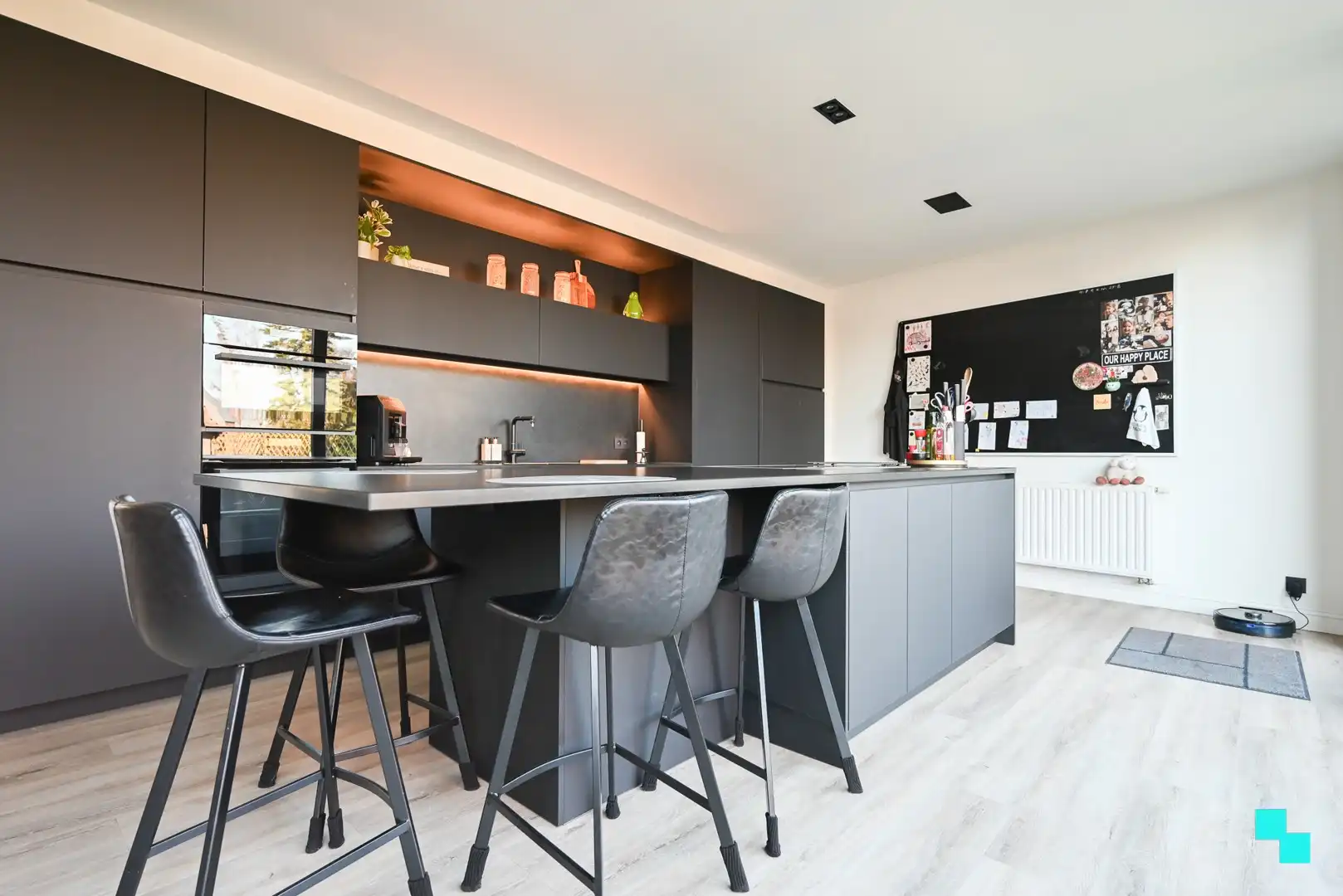 Karaktervolle villa met hedendaags wooncomfort te Izegem foto 11