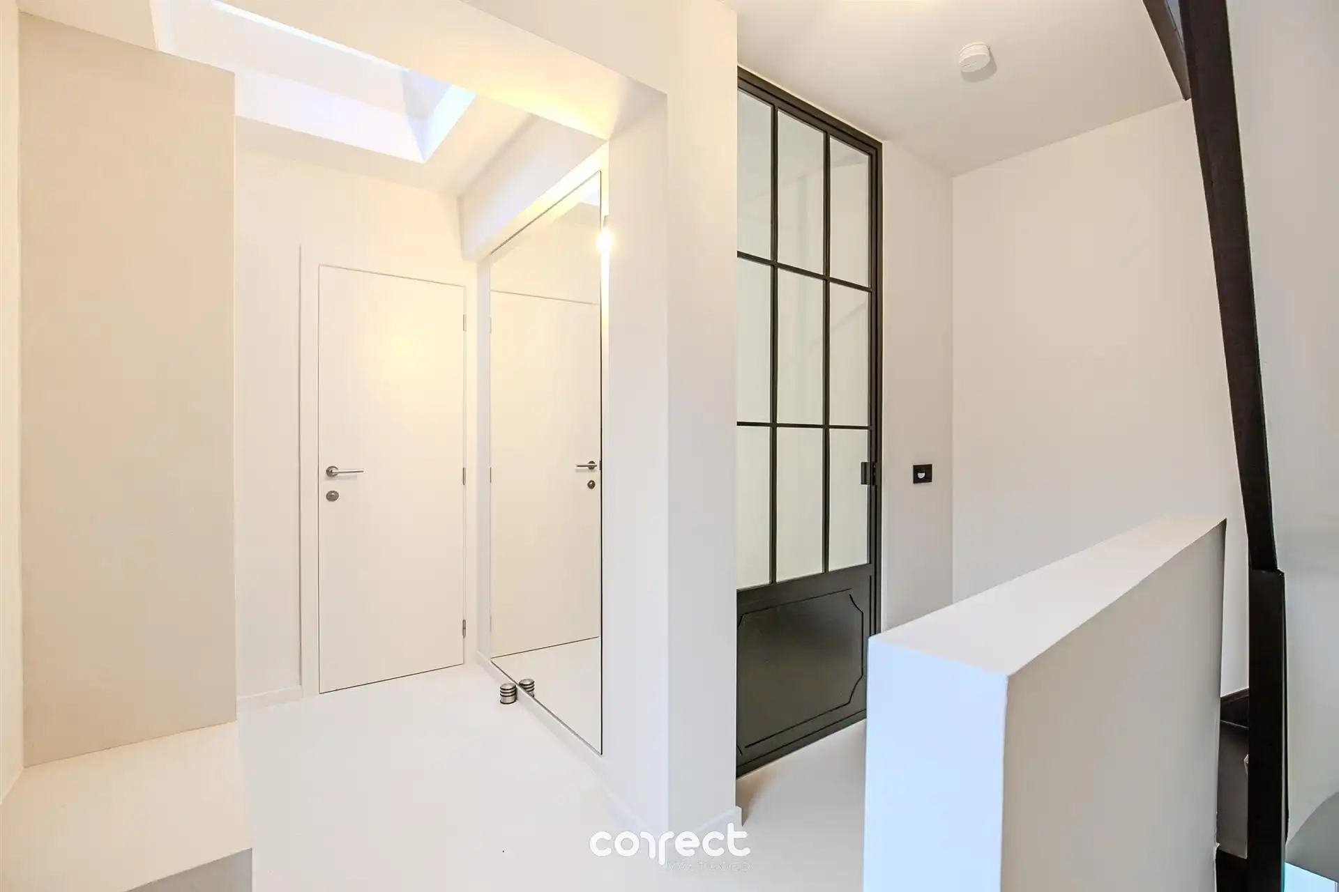 Volledig vernieuwde hoekwoning. foto 7