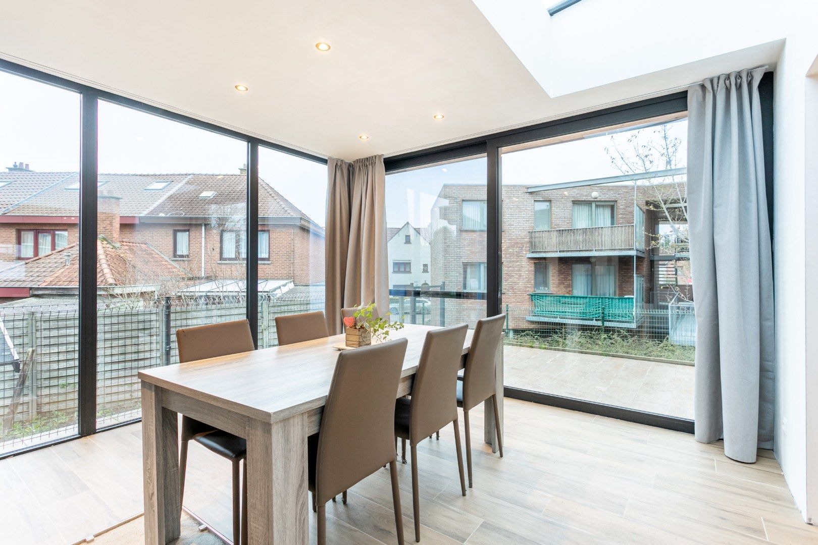 Rustig gelegen halfopen woning met 3 slpks en tuin te Buizingen foto 8