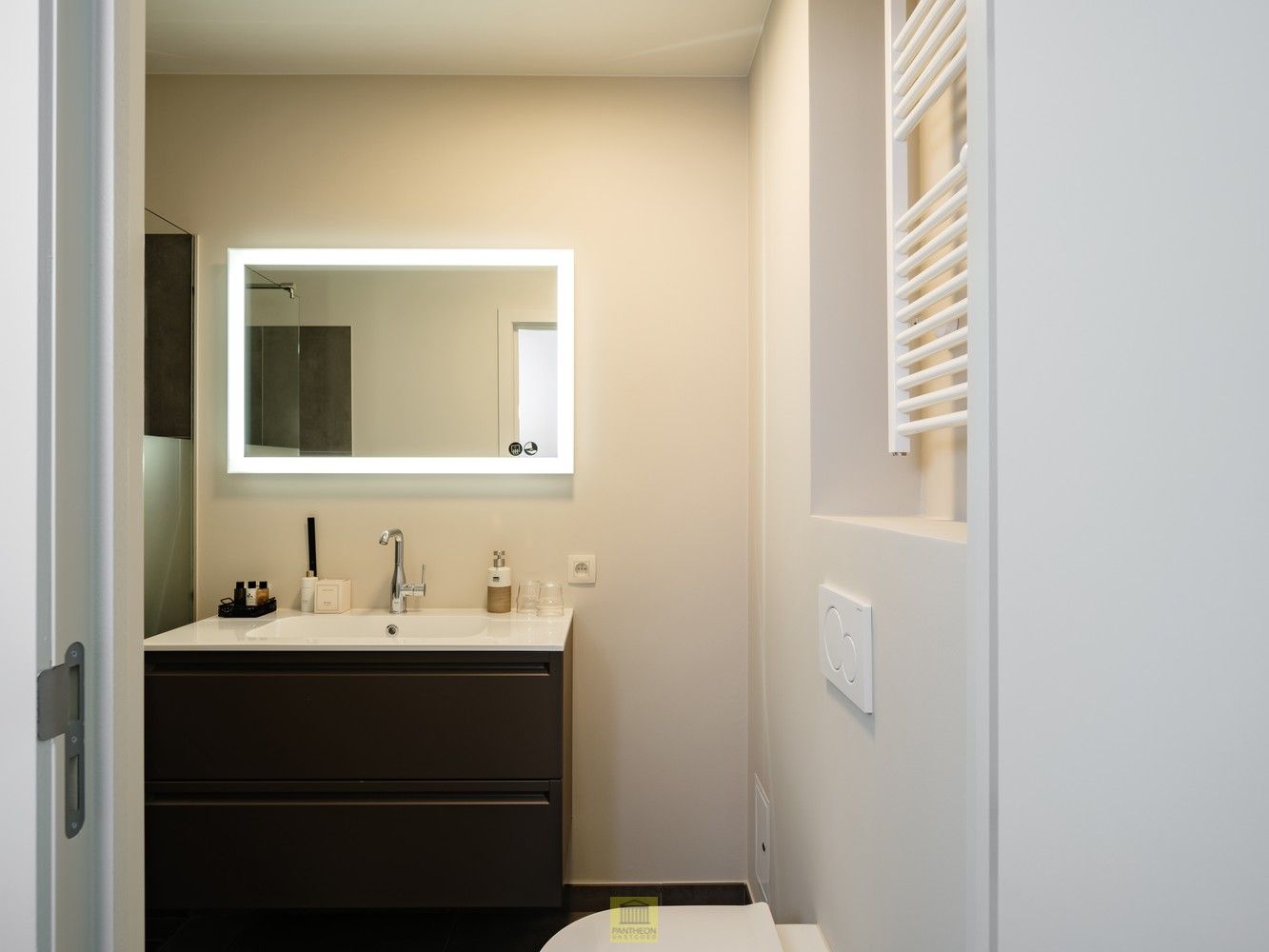 Uitzonderlijk pand - manege met gastenverblijf foto 22