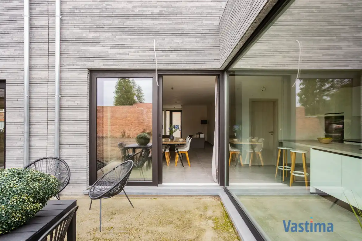 Nieuwbouw gesloten woning met 3 slaapkamers, garage en tuin foto 25