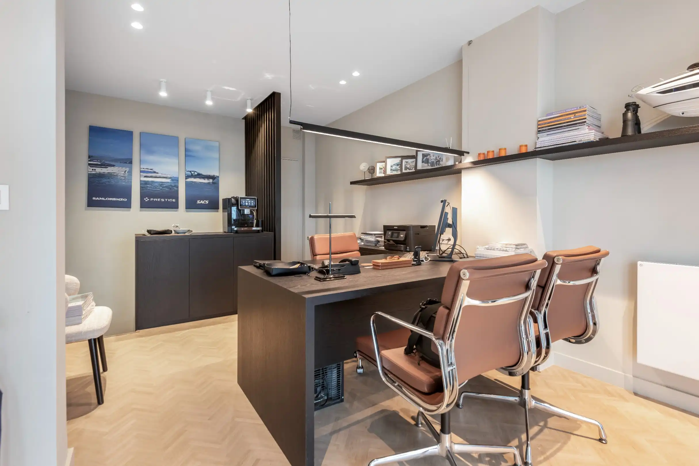 Handelsruimte met studio gelegen op de Zeedijk in het Zoute.  foto 5