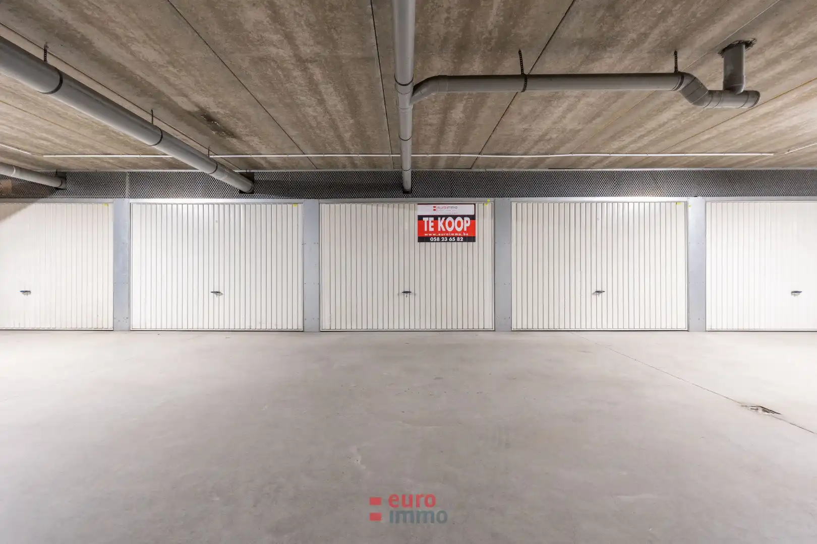 Vlot inrijdbare garagebox in het centrum van Nieuwpoort-Bad foto 4