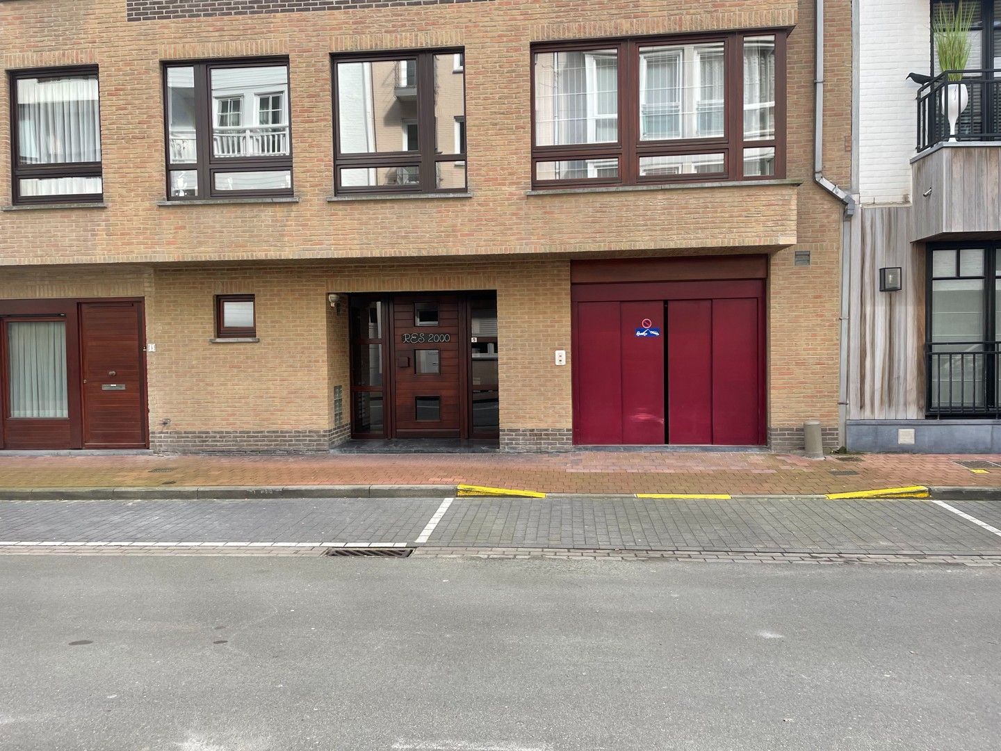 Staanplaats nabij het Heldenplein op het gelijkvloers foto 3