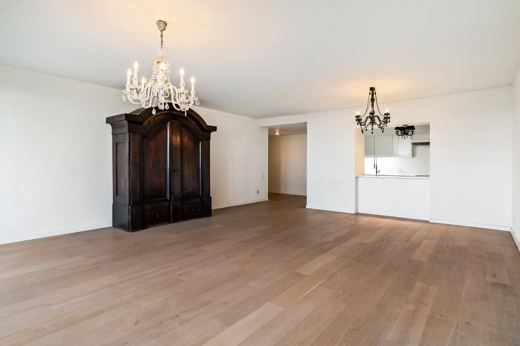 Licht en gezellig appartement 135m² + 22m² terras foto 4