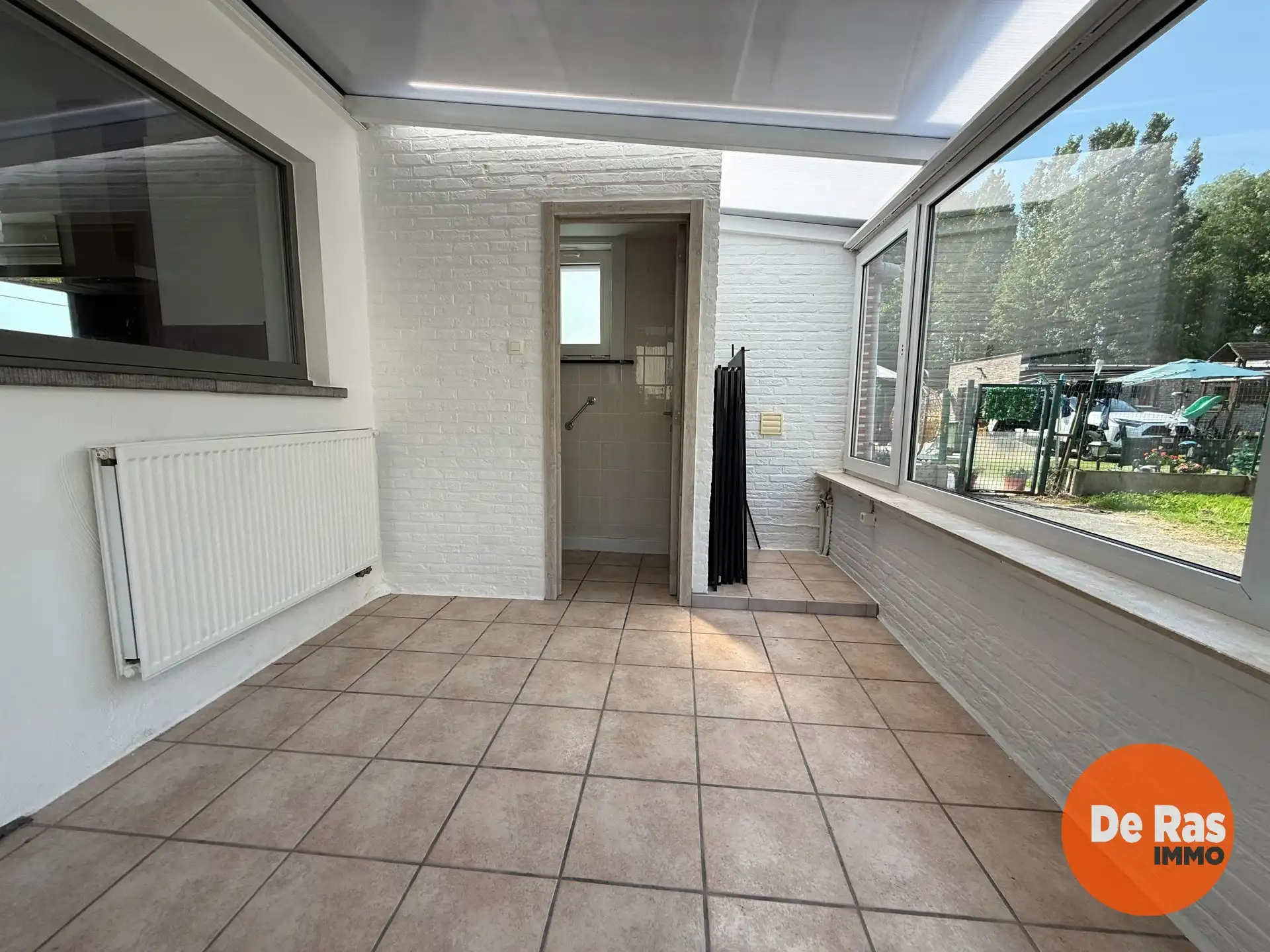 WICHELEN - Ruime woning met multifunctionele loods. foto 15