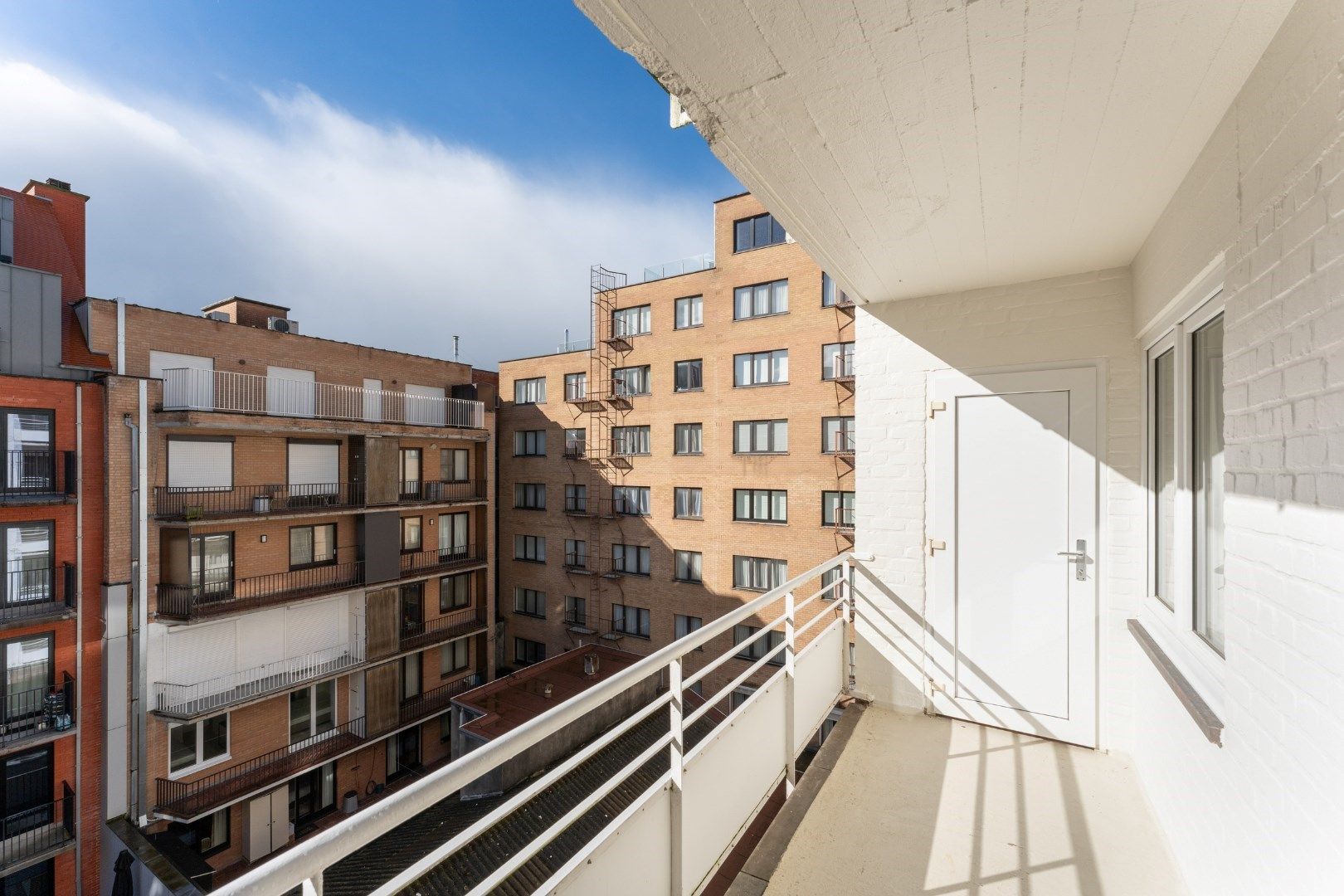 Mooi ruim appartement met 3 slk's op de Zeedijk in het Zoute foto 11