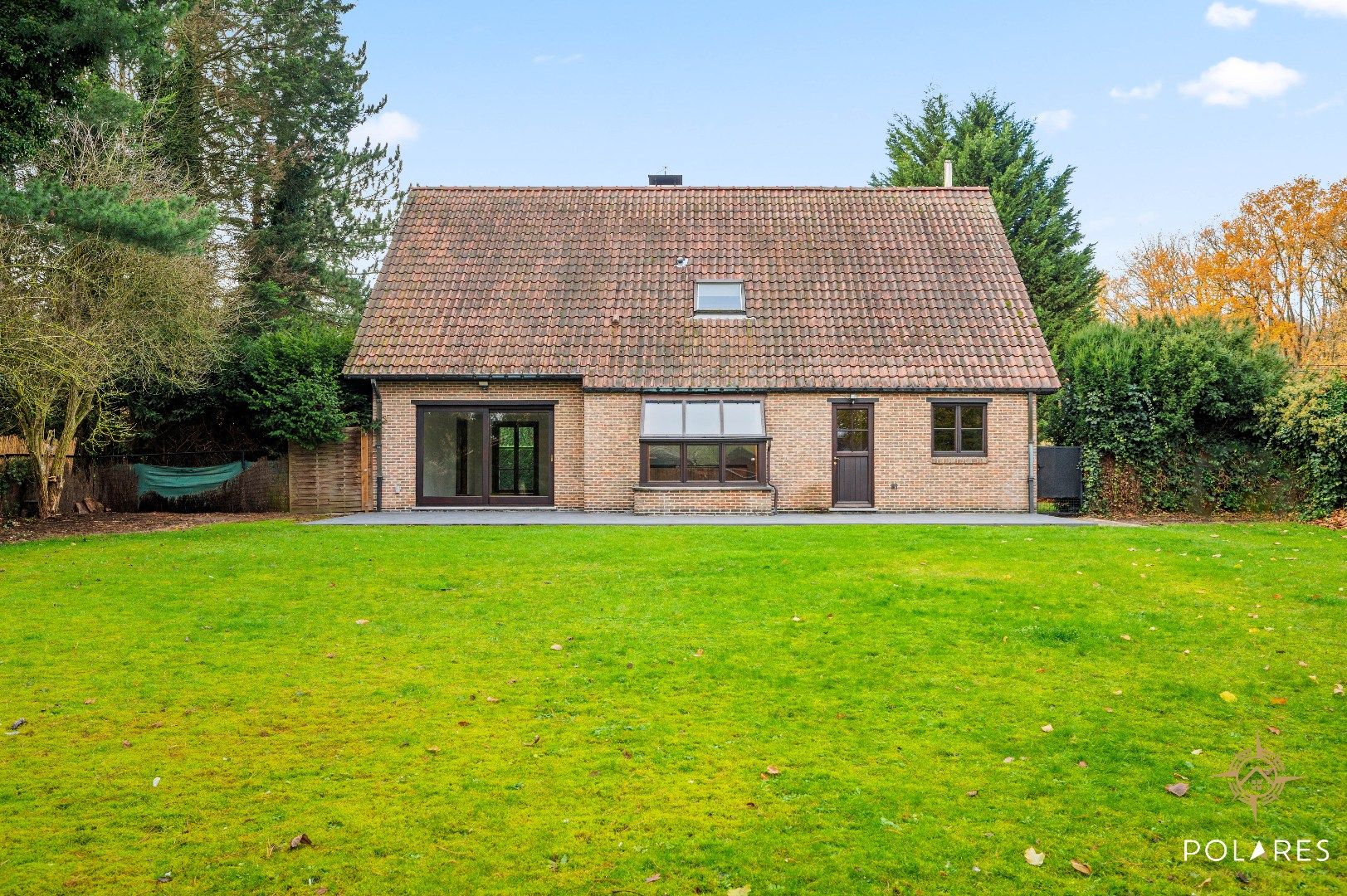 Ruime gezinswoning in een groene omgeving foto 26