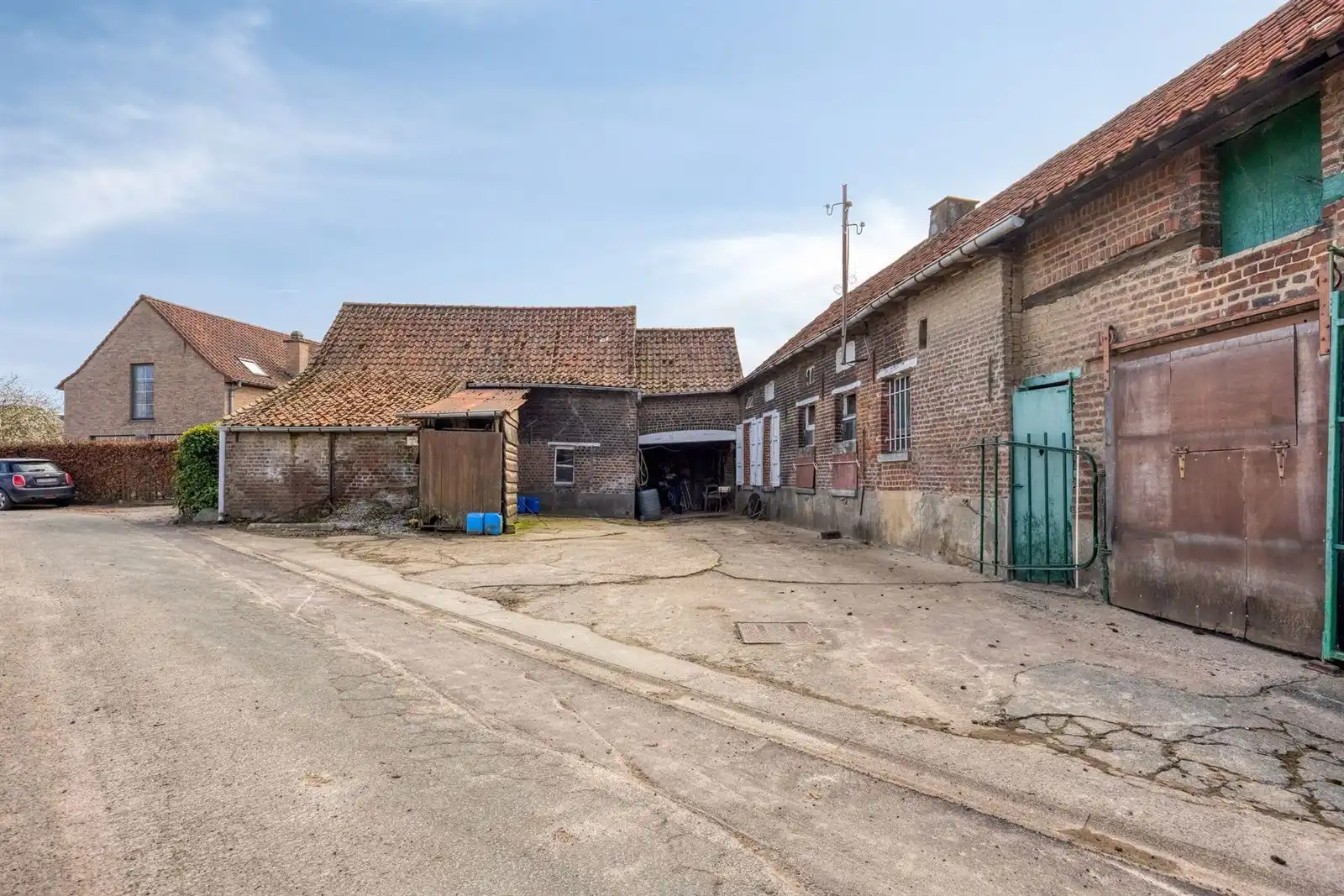 Alleenstaande woning met schuur en omliggende weiden  foto 18