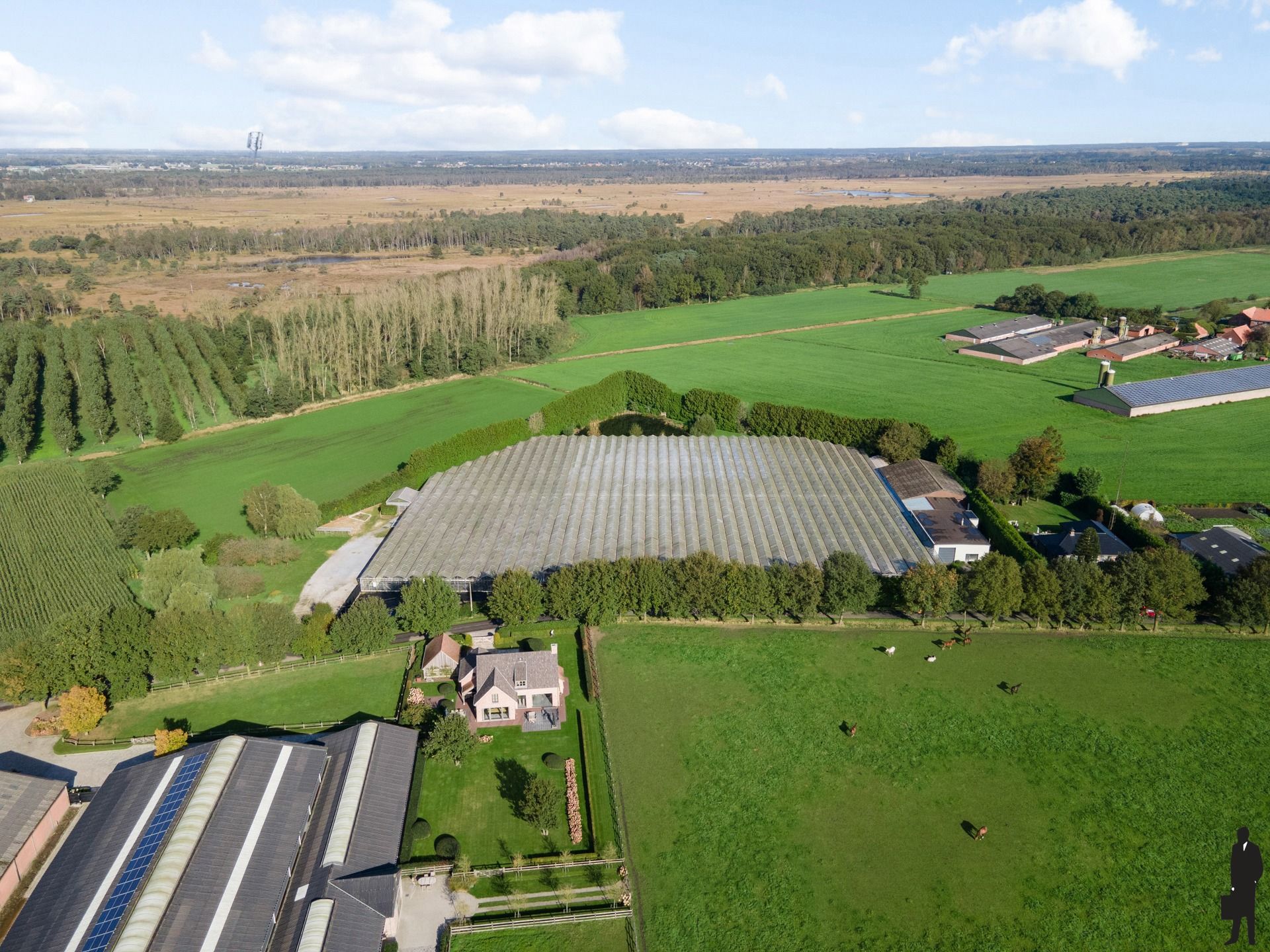 Uitzonderlijk eigendom op ca. 2,3 hectare grond. foto 5