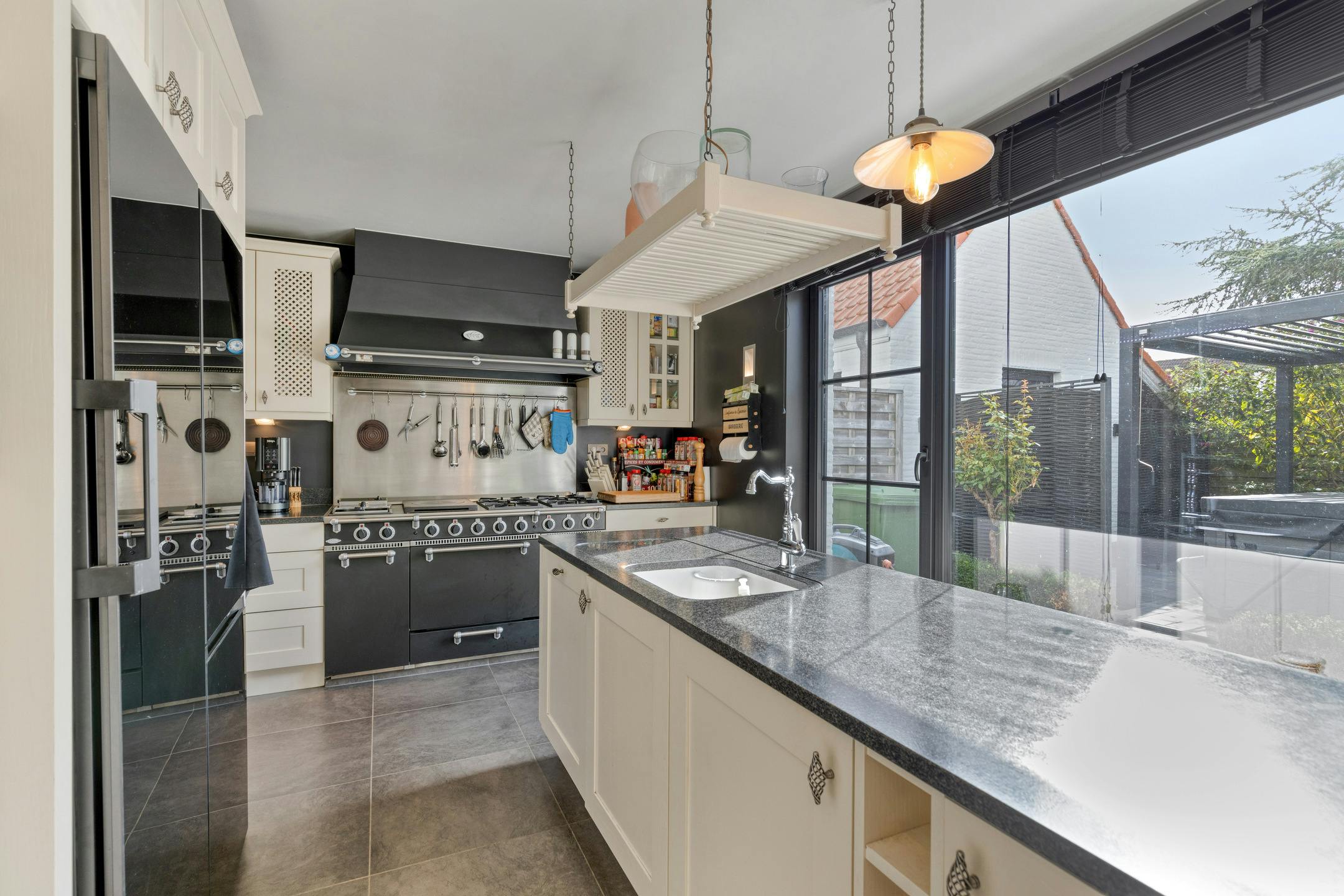Perfect onderhouden villa te koop in het mooie Zuienkerke foto 8