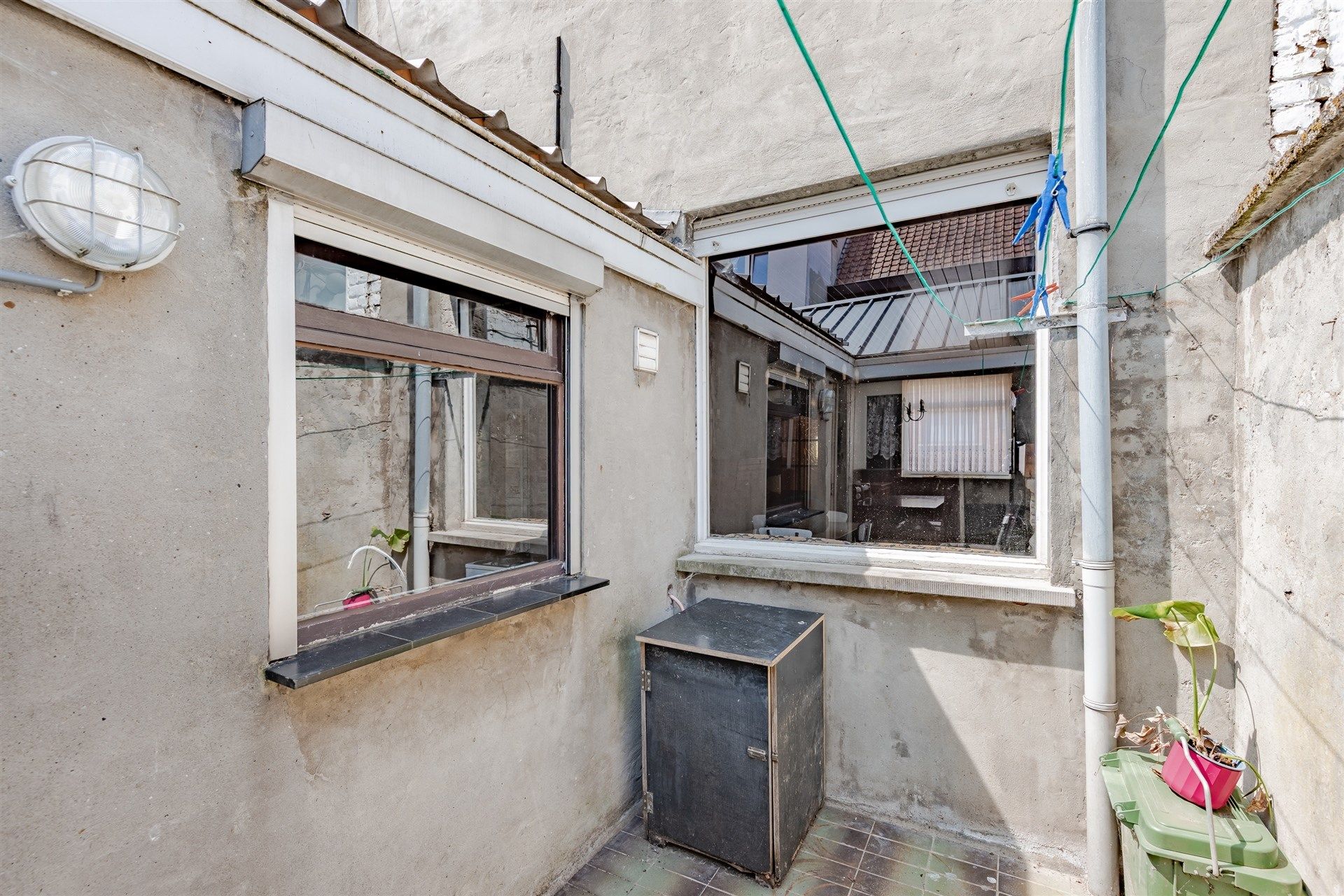Te renoveren woning met potentieel foto 11