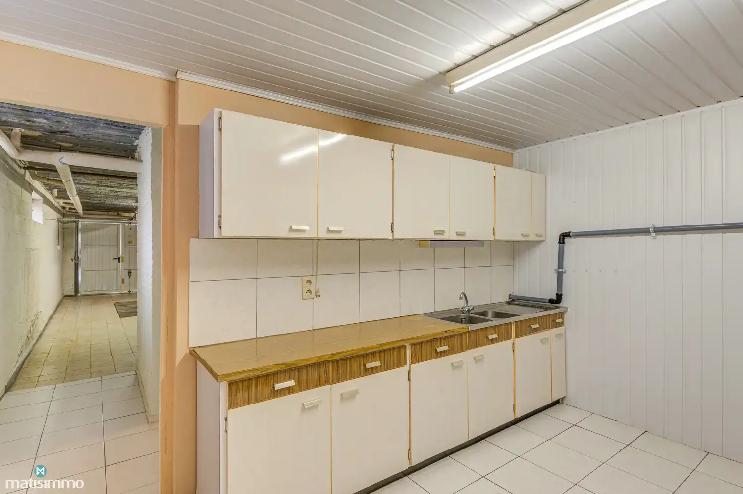 GEZINSWONING MET VIER SLAAPKAMERS IN LANDELIJKE OMGEVING TE GENOELSELDEREN (RIEMST) foto 24