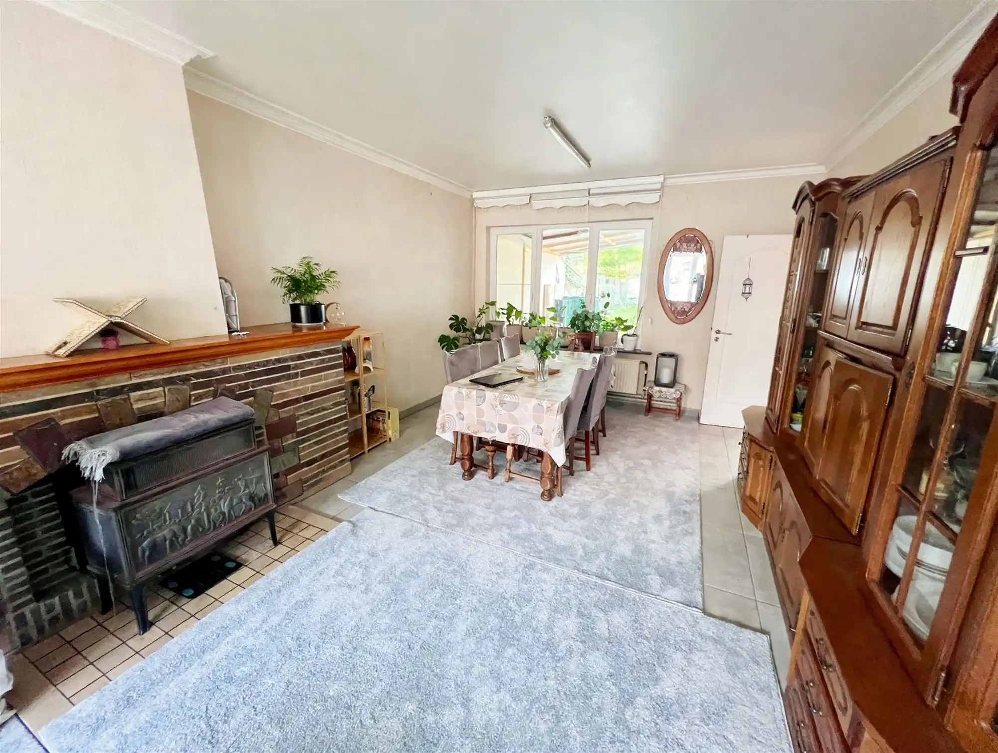 Huis met 5 slpks, 2 badk, dubbele oprit en tuin op 250 m² foto 4
