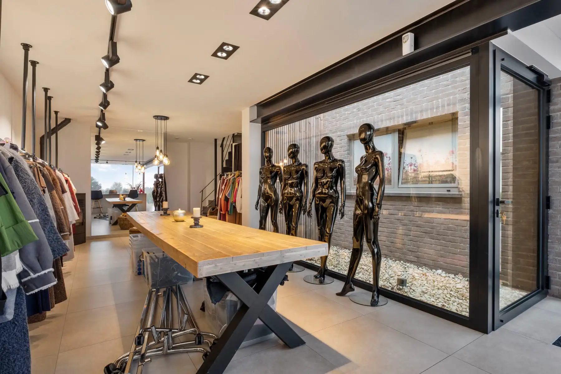 Hedendaagse woning met handelsruimte te Torhout foto 16