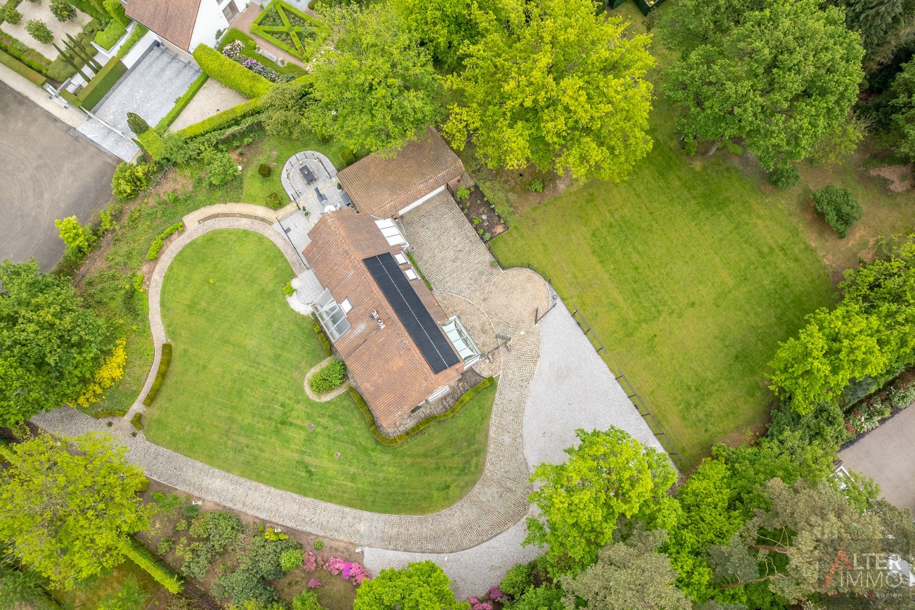 VERKOCHT! Uitzonderlijke villa in een schitterende residentiële, groene setting op een royaal perceel van 48a 15ca. te Zolder! foto 45