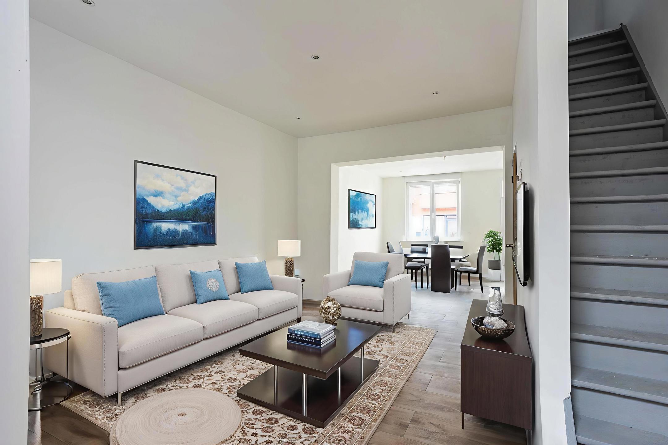 Gerenoveerde rijwoning met 3 slaapkamers en tuin. foto {{pictureIndex}}