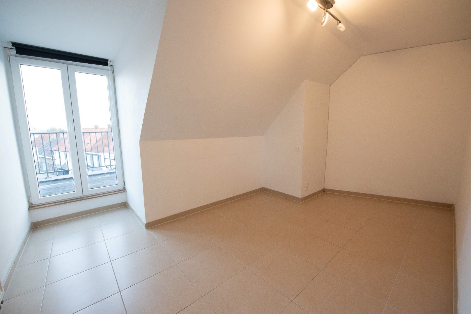 Lichtrijk appartement met 3 slaapkamers in Centrum Waregem foto 10