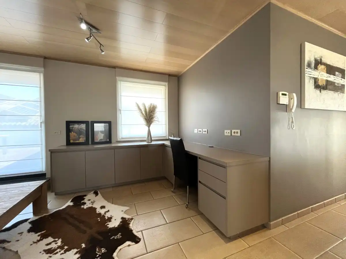 Dadizele – Ruime woning met loods van ca. 400 m², zwembad en bureelruimte foto 20