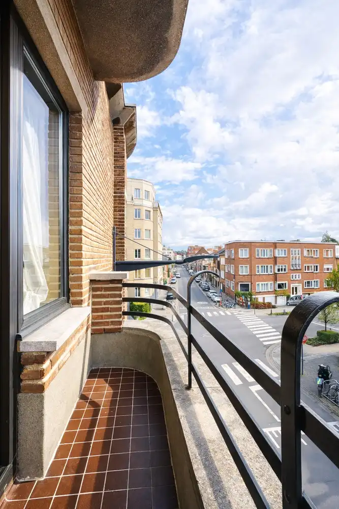 Authentiek mid-century appartement op de hoek van de Sportstraat en Rijsenbergstraat. foto 8