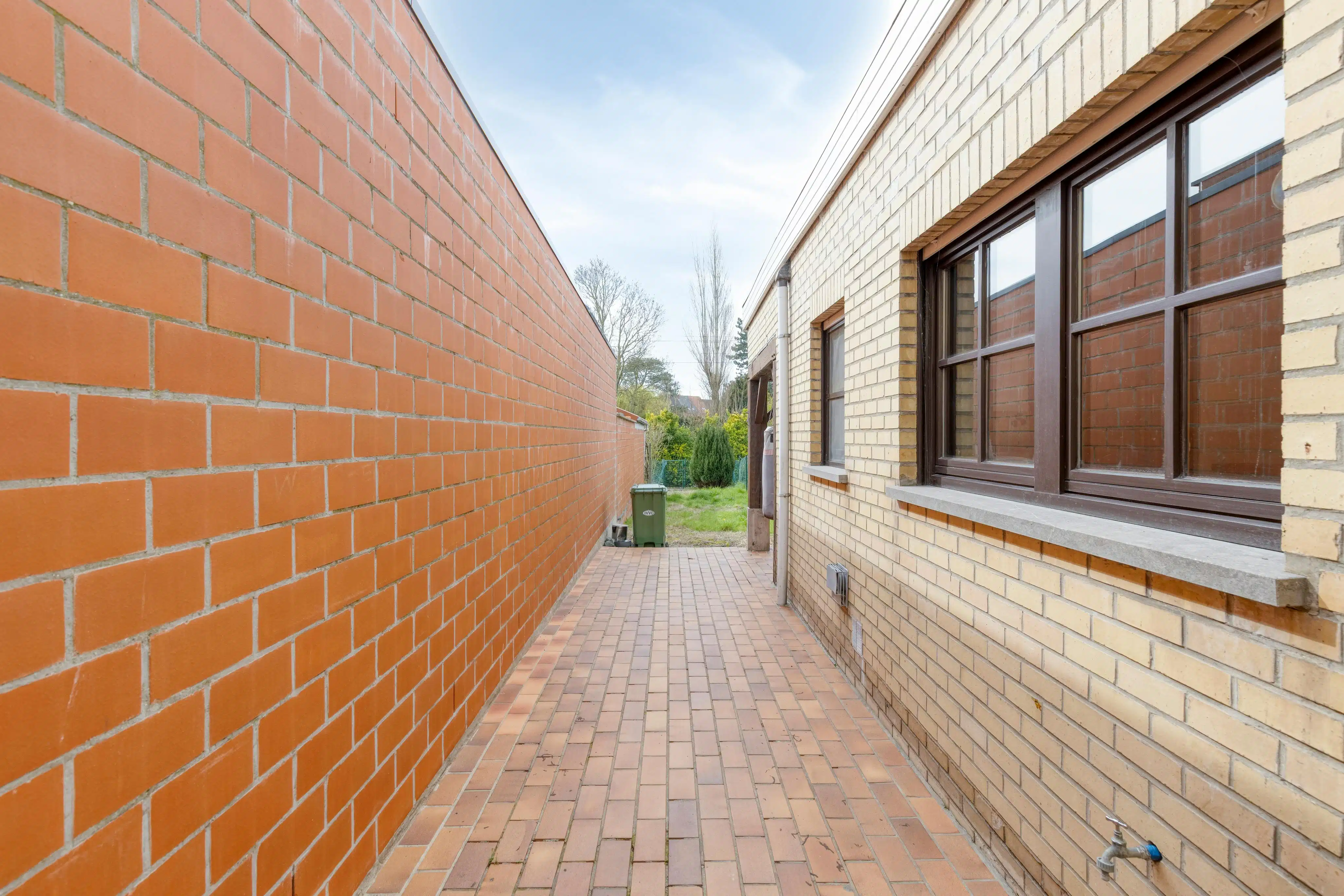 Woning met 3 slaapkamers en zuidgerichte tuin te koop. foto 17