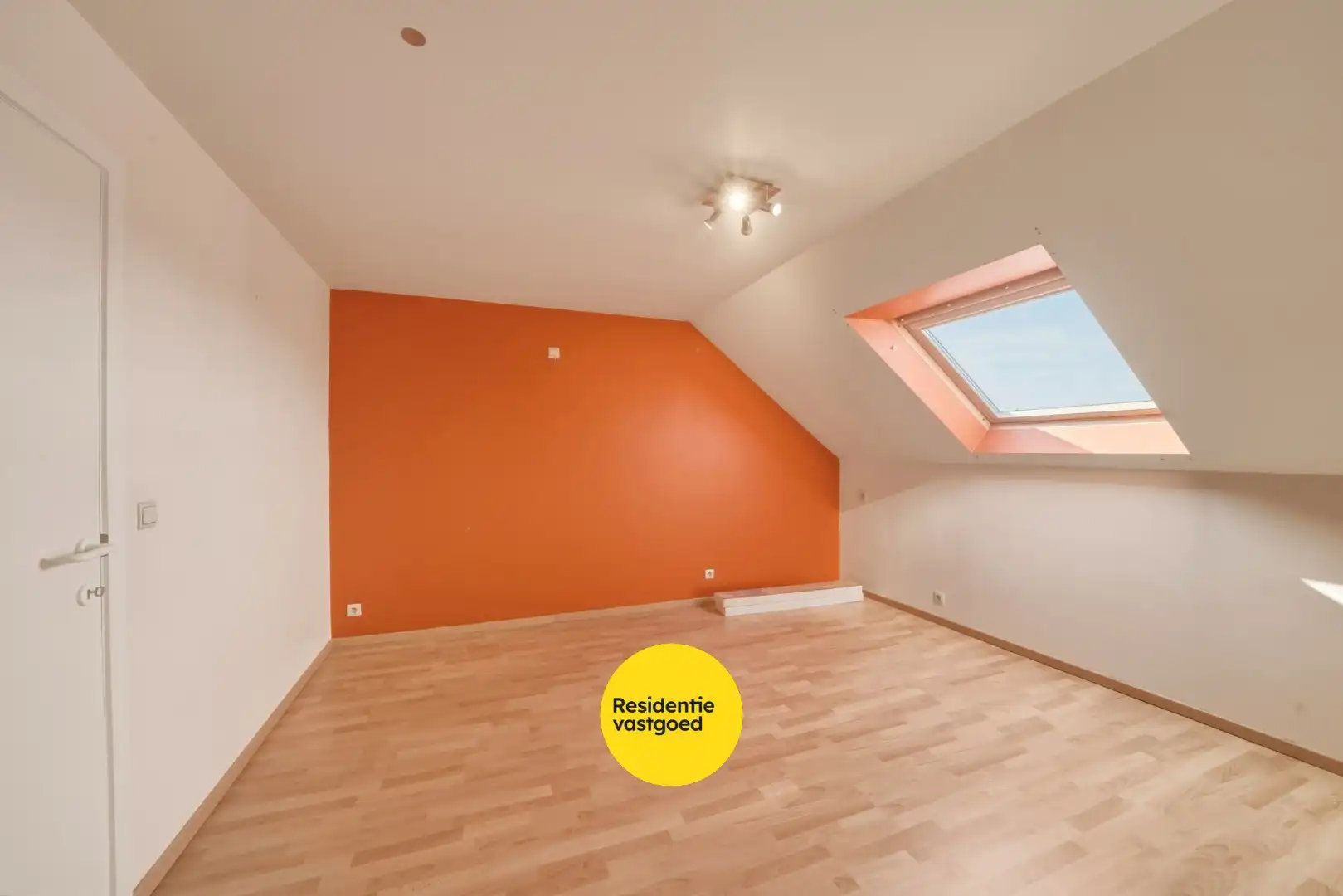 Instapklare energiezuinige woning met 4 slaapkamers, zonnige tuin en garage in Ettelgem foto 21