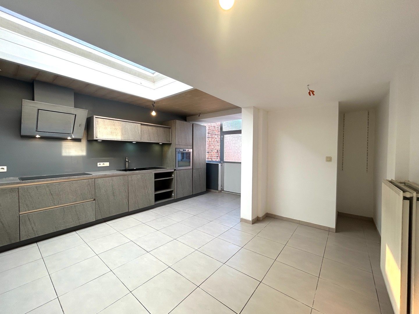 Gezellige woning nabij het stadscentrum van Roeselare! foto 6