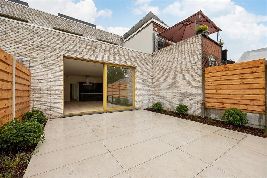 Nieuwbouwwoning met 6 slpk en grote tuin! foto 6