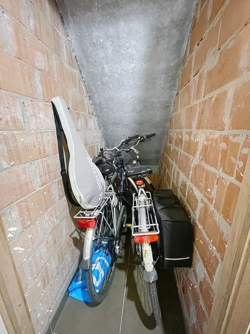 Opbrengsteigendom, bestaande uit 2 appartementen, in het centrum van Staden foto 7