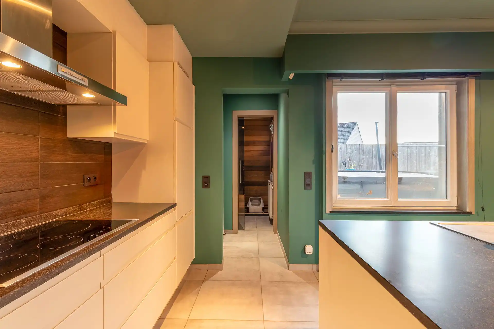 Unieke woning met magazijn in Boom foto 14