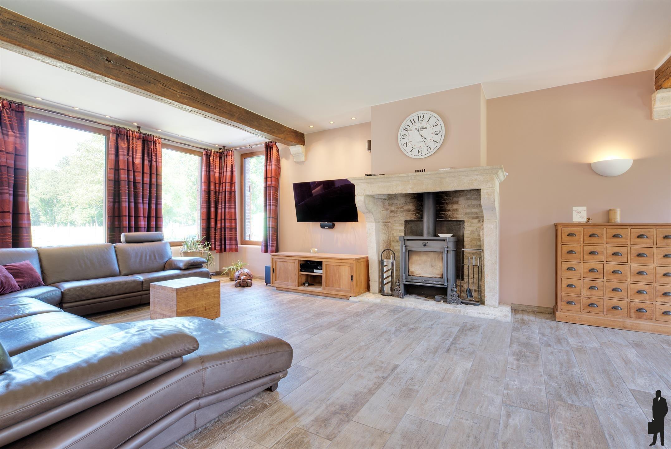 Luxe kangoeroe-villa te Sint-Job met paardenacc. op ca. 1,2 HA! foto 12