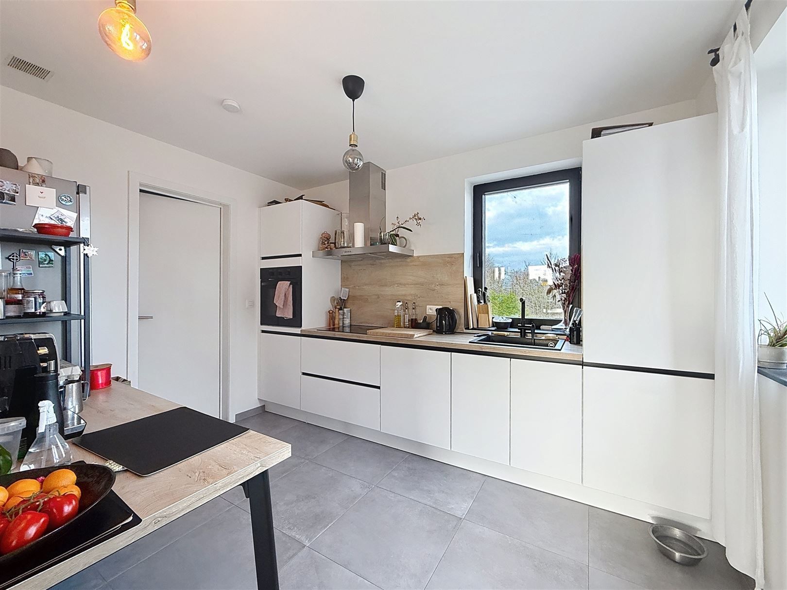 Moderne woning met 3 slpks, tuin, parking foto 14