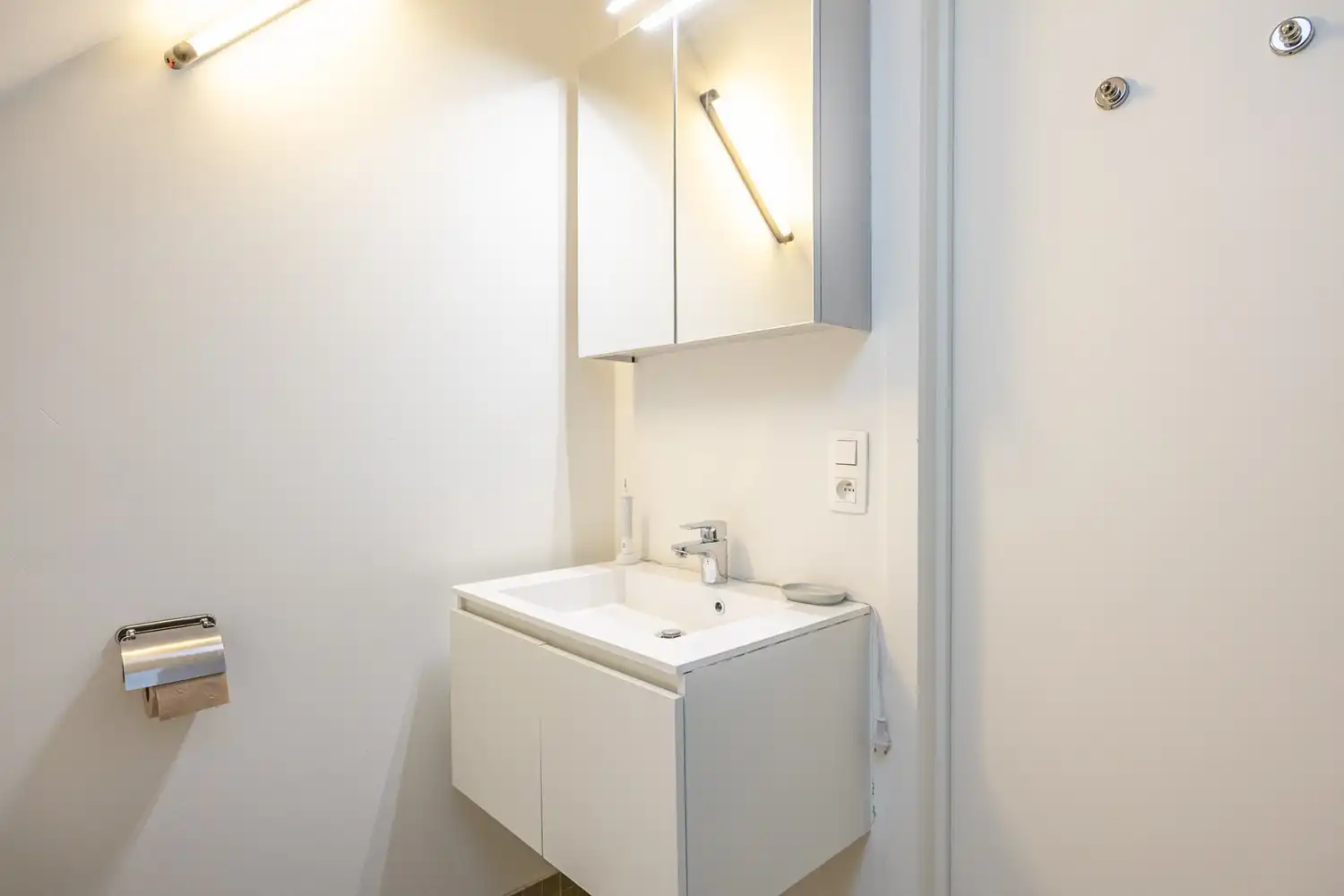 Rustig gelegen duplexappartement van 71 m² met terras en private toegang nabij het Eilandje foto 13