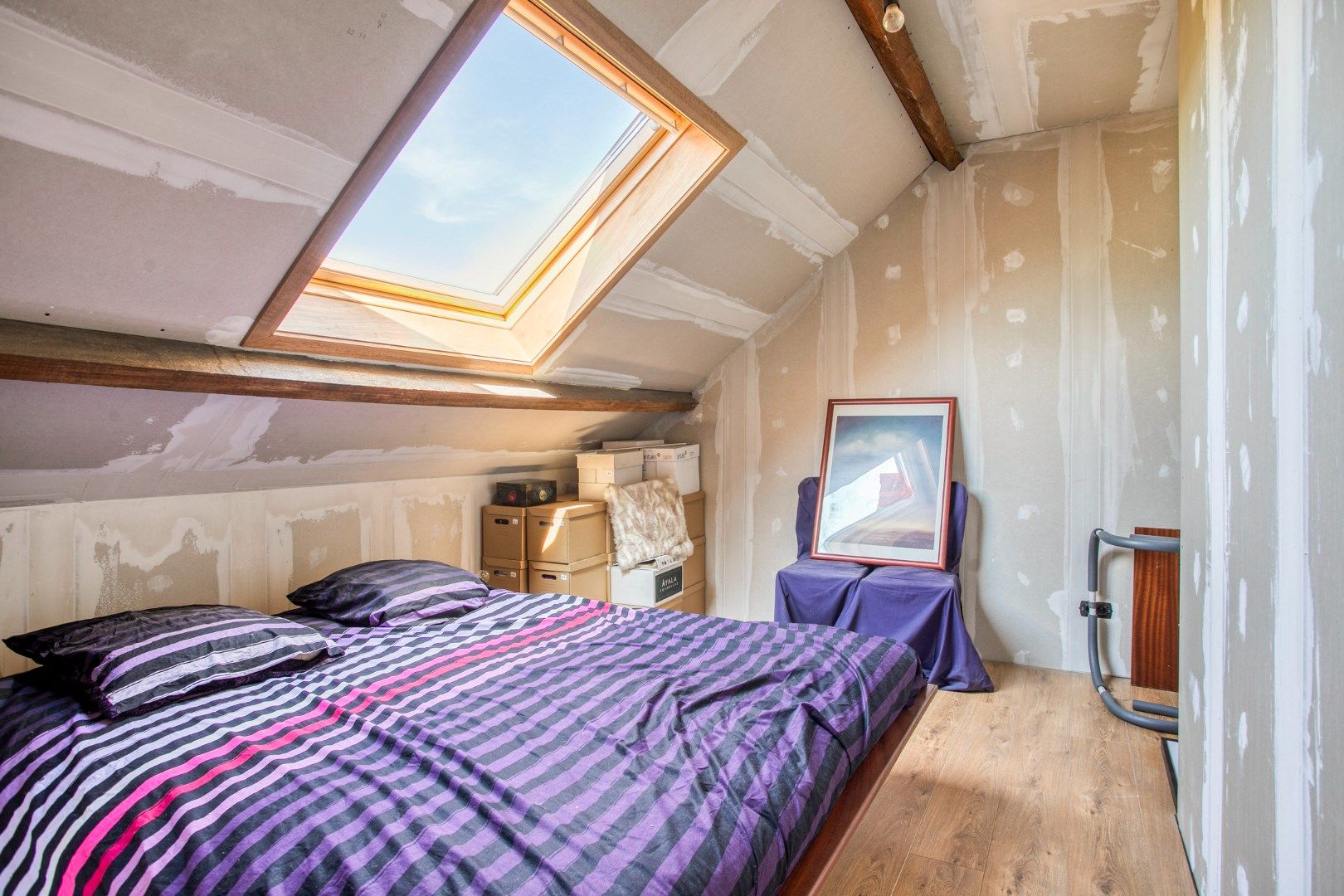 Ruime woning met 3 slaapkamers, bureau en tuin! foto 11