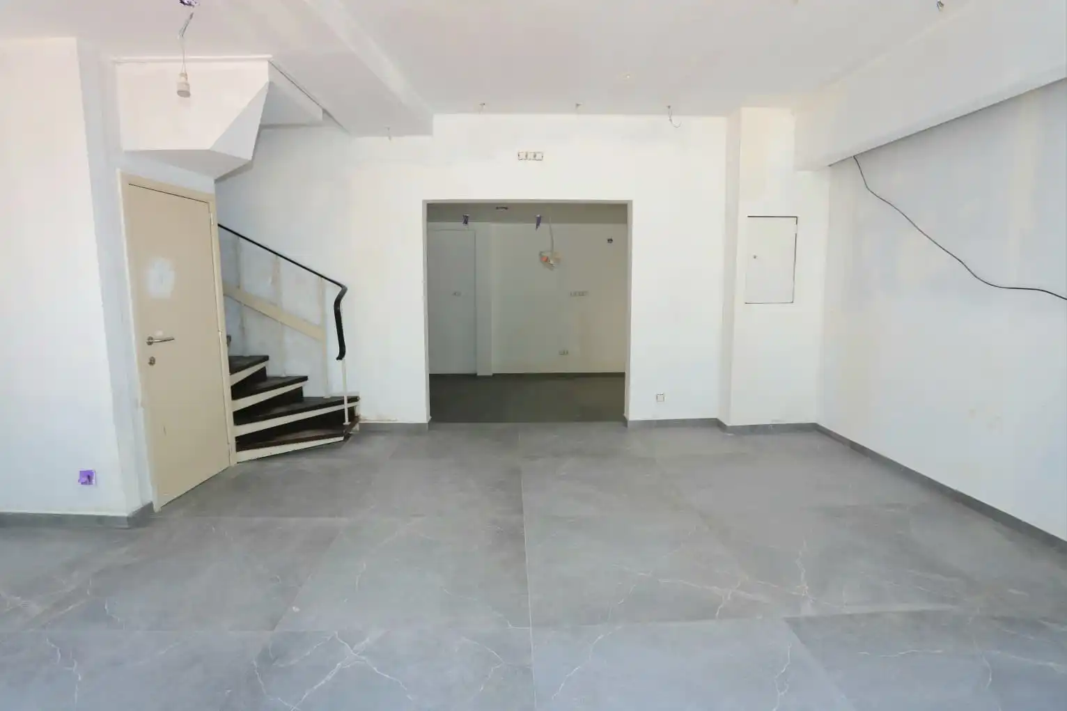 Duplex Handelspand/Horecapand in Genk-Centrum foto 4