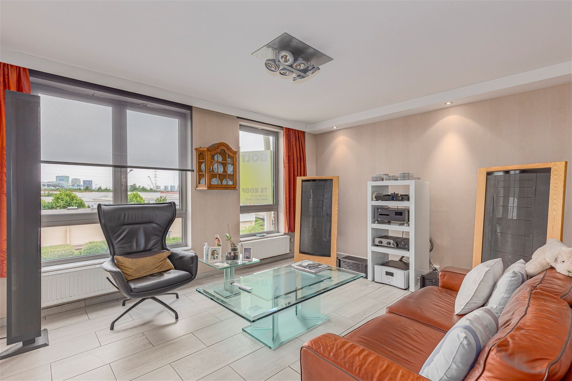 Recent appartementsgebouw met 5 appt + garage in Merksem foto 16