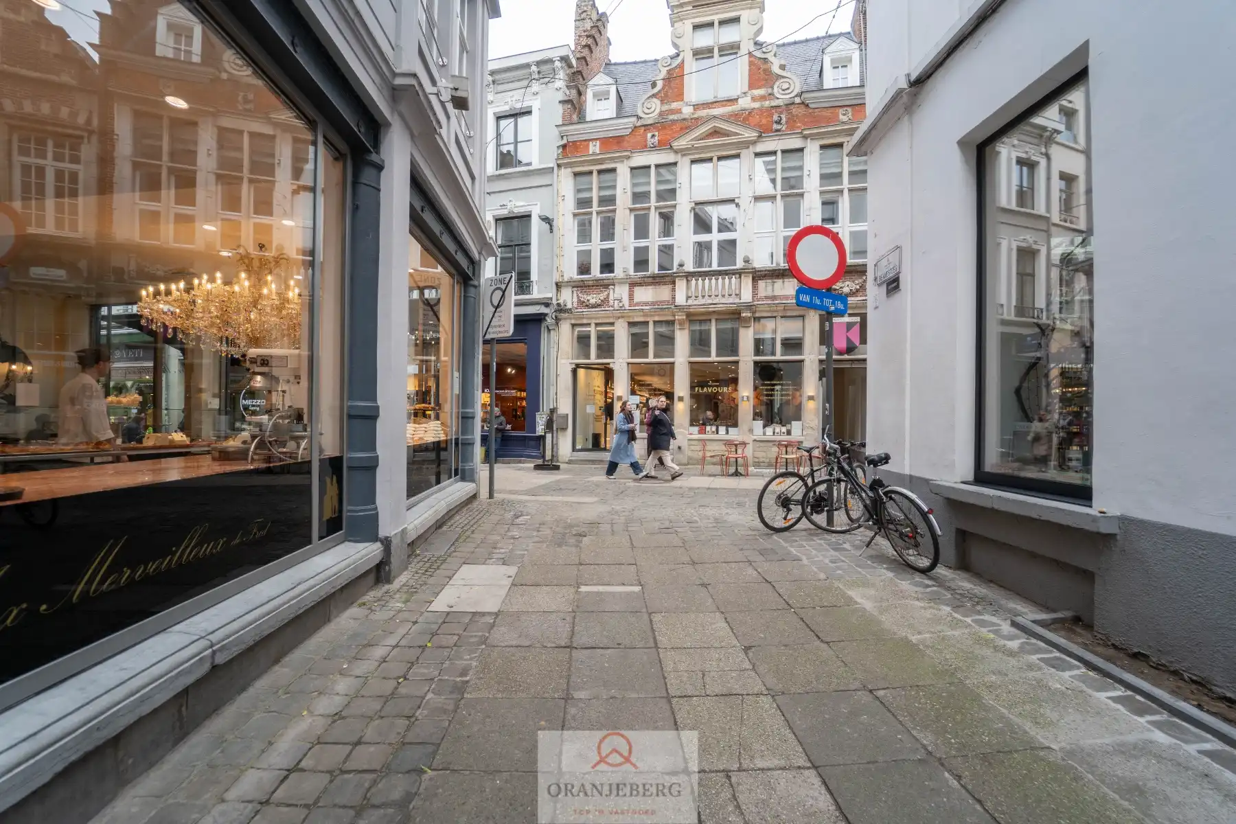 Handelshoekpand Te Huur in gezellig zijstraatje van de Mageleinstraat foto 20