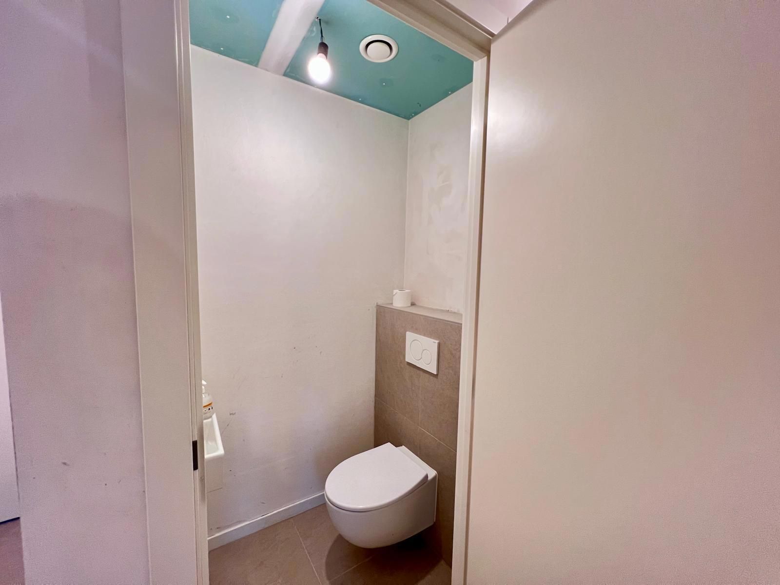 Licht, ruimte en comfort: nieuwbouwappartement met uniek zicht foto 23