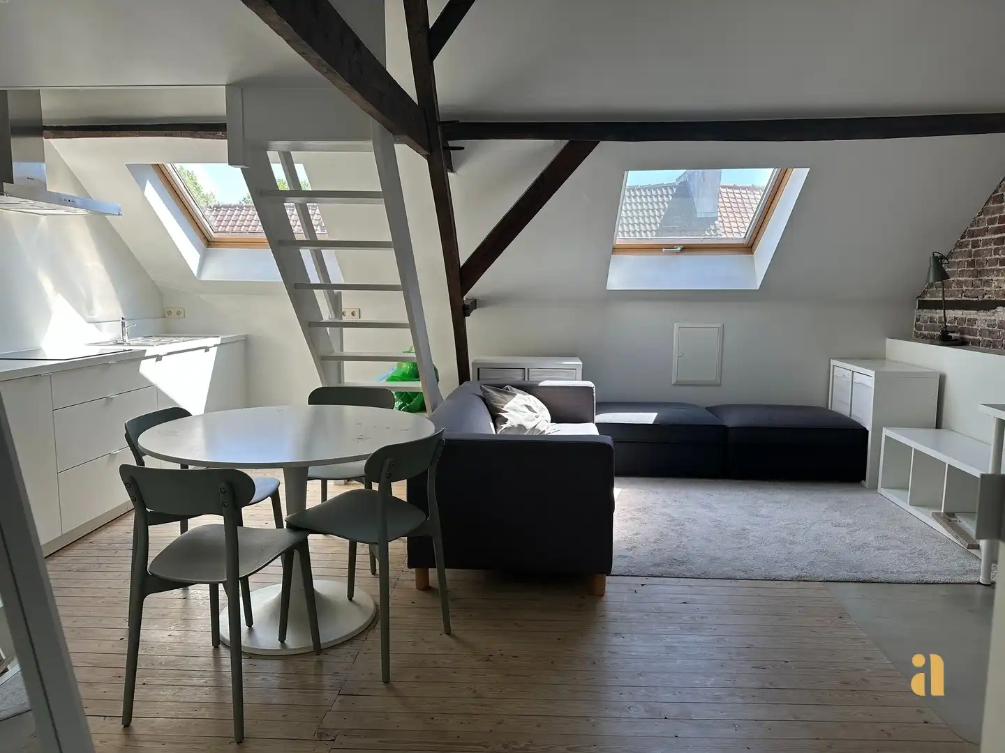 Hippe studio op een wip van 't centrum foto {{pictureIndex}}