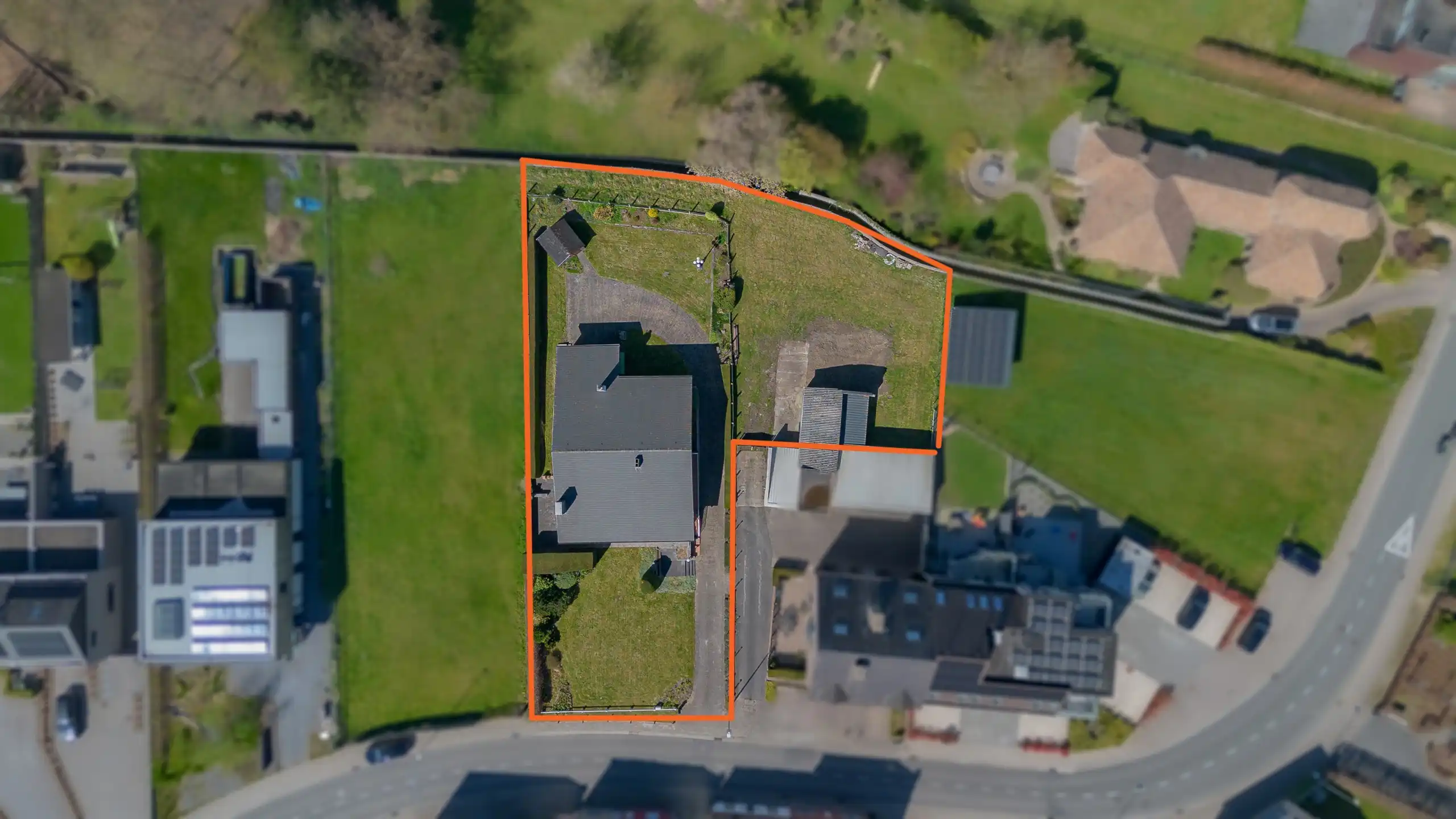 ERPE-MERE - Stevige open bebouwing op een centrale ligging foto 5