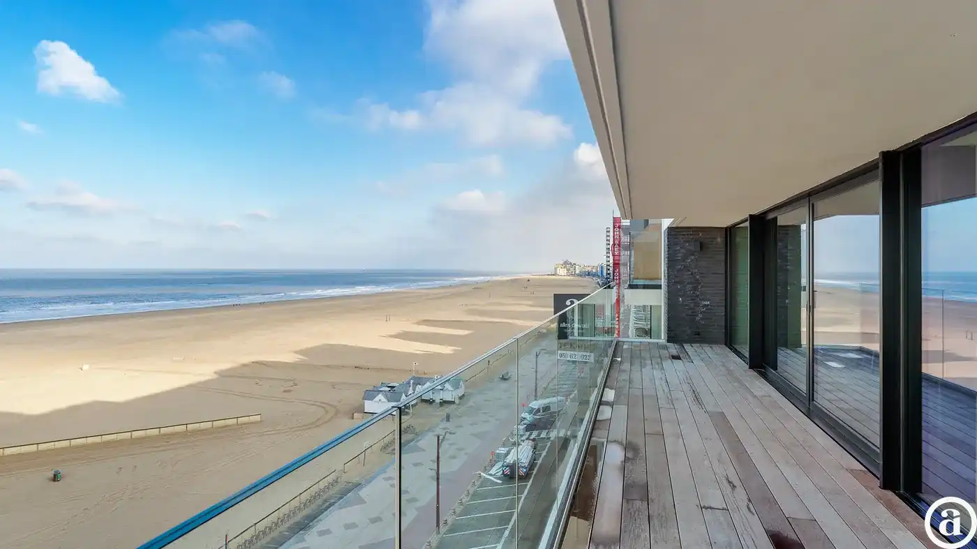 Exclusief high-end appartement in iconisch gebouw aan RBSC. foto 4